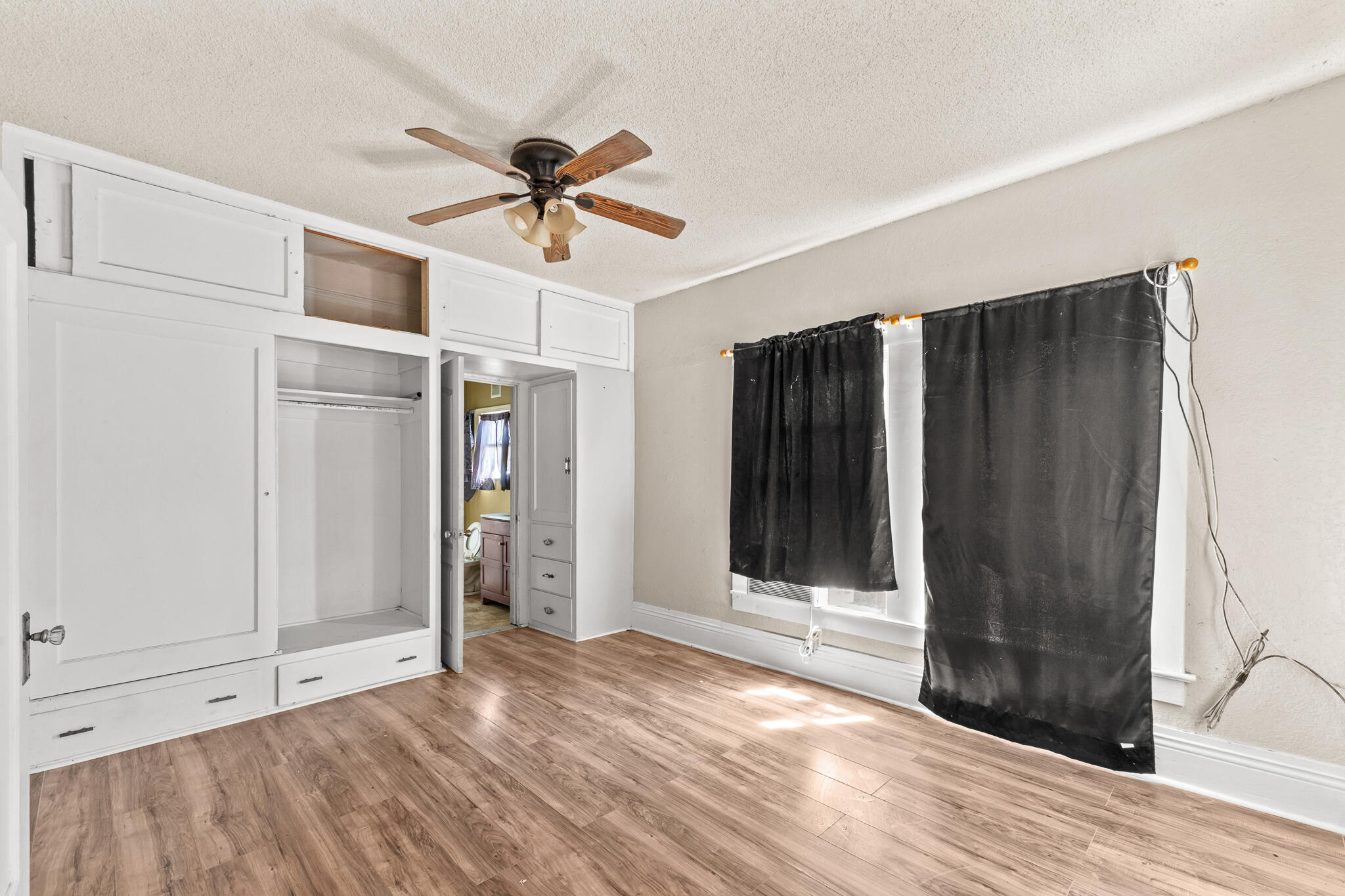 15630 Seville Ave, Visalia, CA 93292