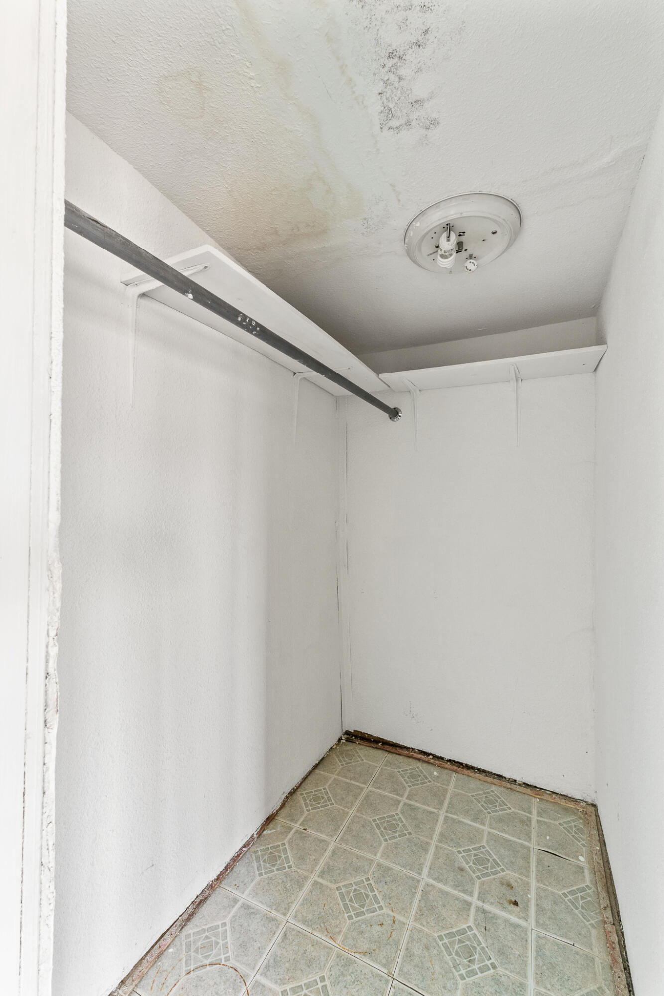 15630 Seville Ave, Visalia, CA 93292