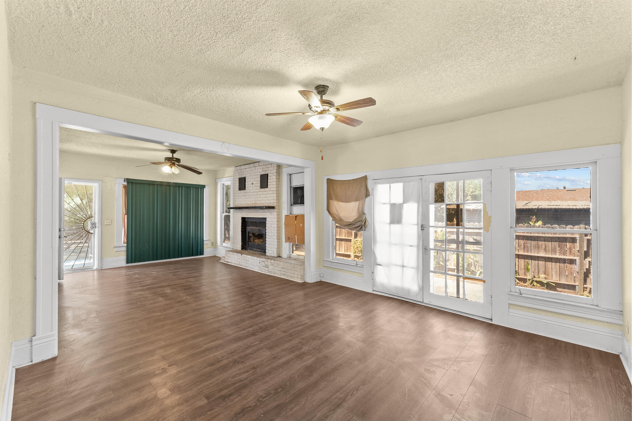 15630 Seville Ave, Visalia, CA 93292