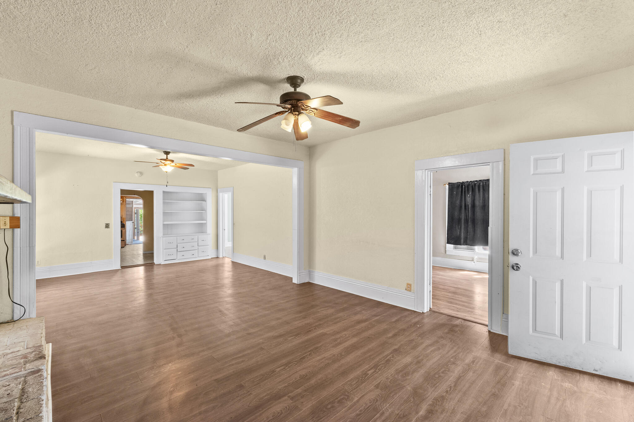 15630 Seville Ave, Visalia, CA 93292