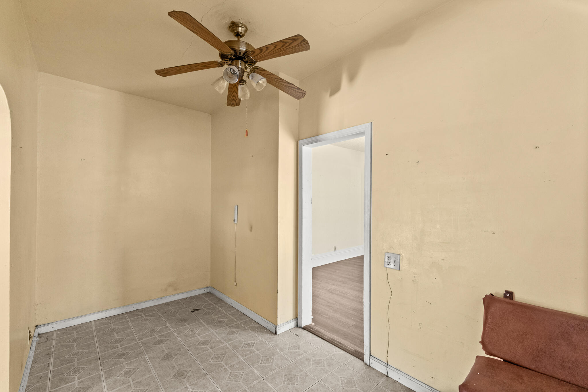 15630 Seville Ave, Visalia, CA 93292