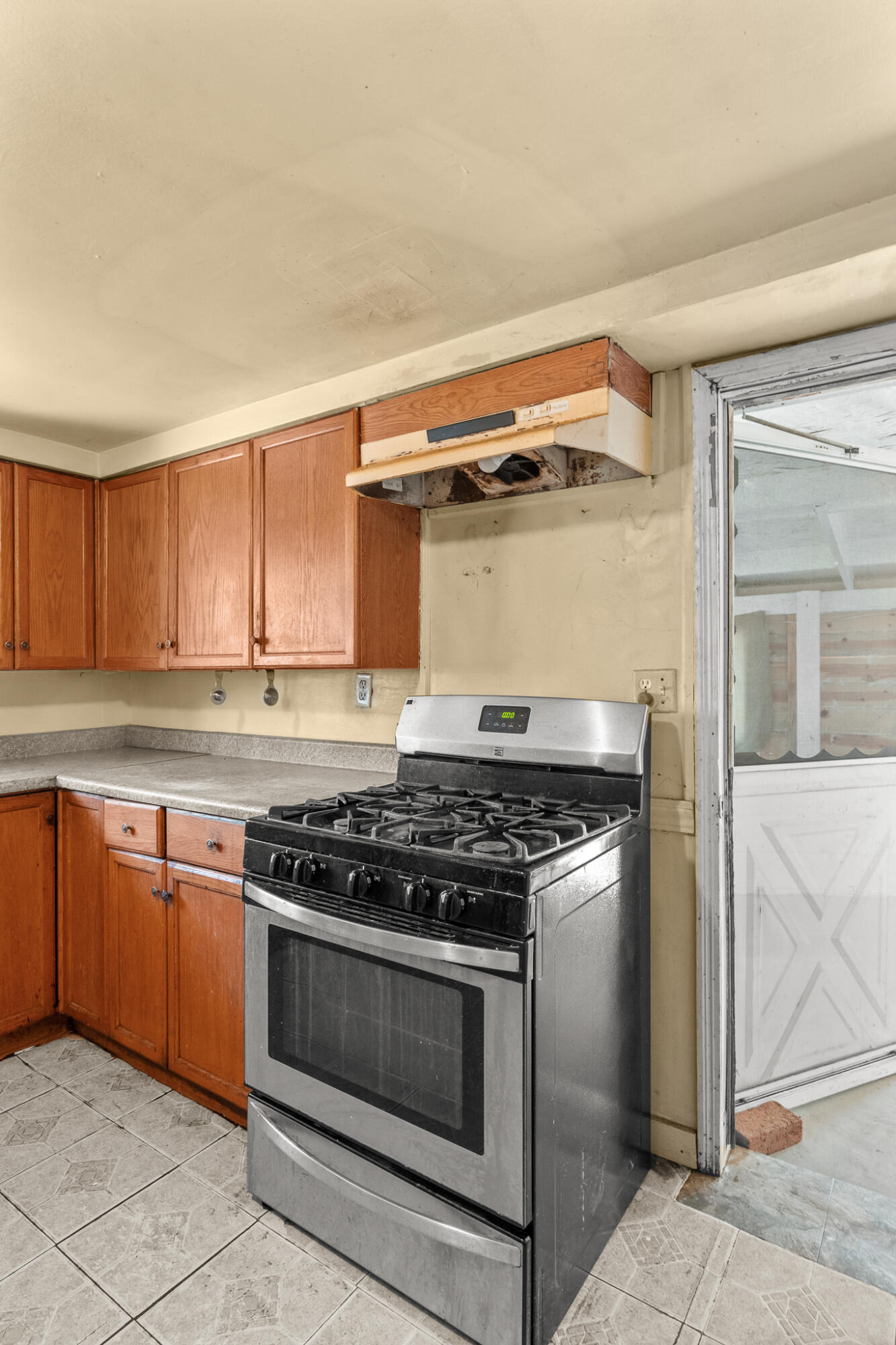 15630 Seville Ave, Visalia, CA 93292