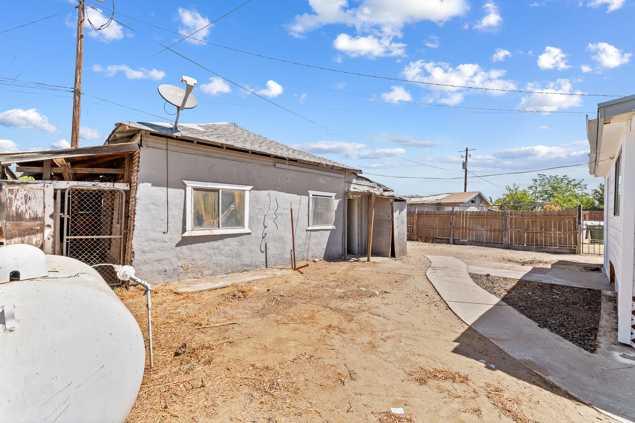 15630 Seville Ave, Visalia, CA 93292