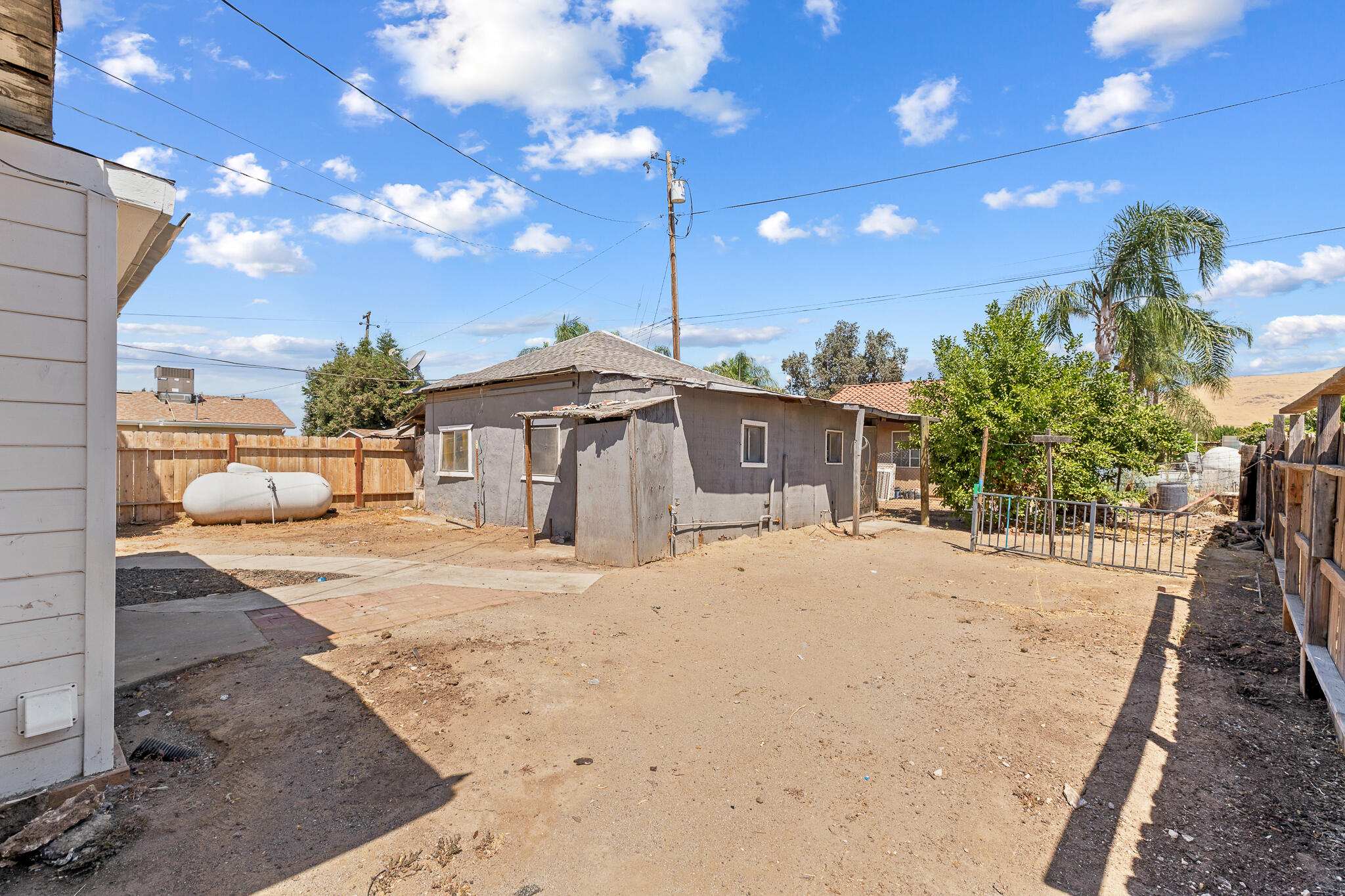 15630 Seville Ave, Visalia, CA 93292