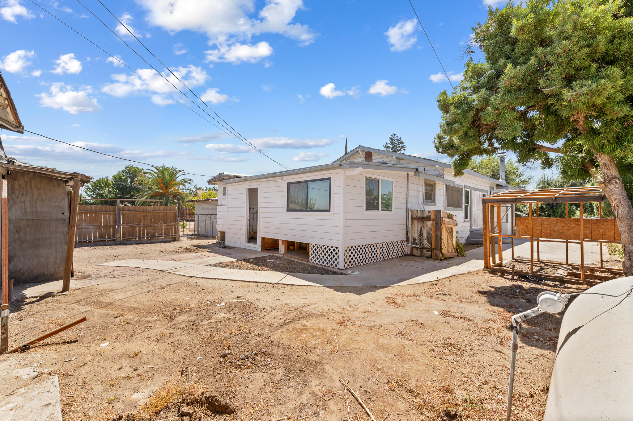 15630 Seville Ave, Visalia, CA 93292