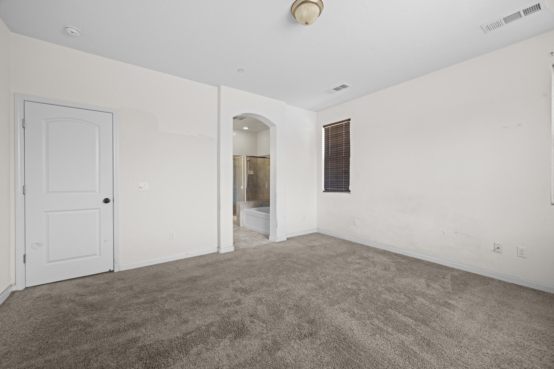 3102 SE La Vida Ct, Visalia, CA 93292