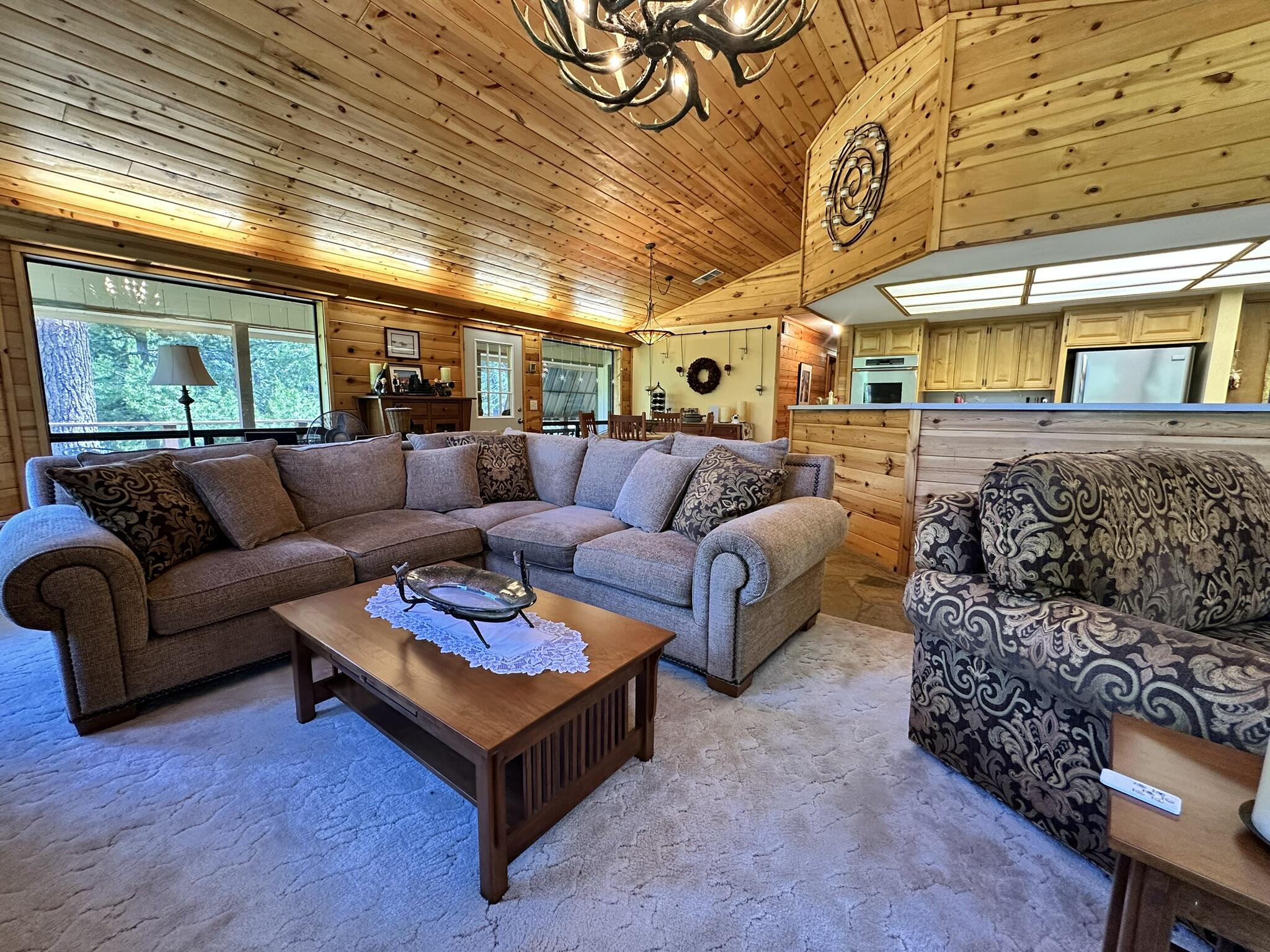 57784 Fawn Dr, Springville, CA 93265