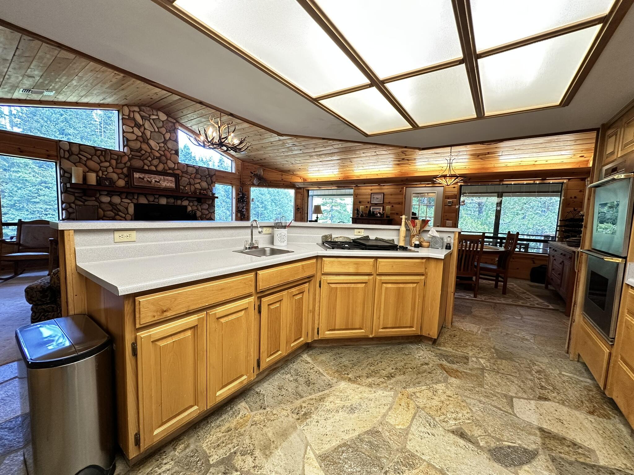 57784 Fawn Dr, Springville, CA 93265