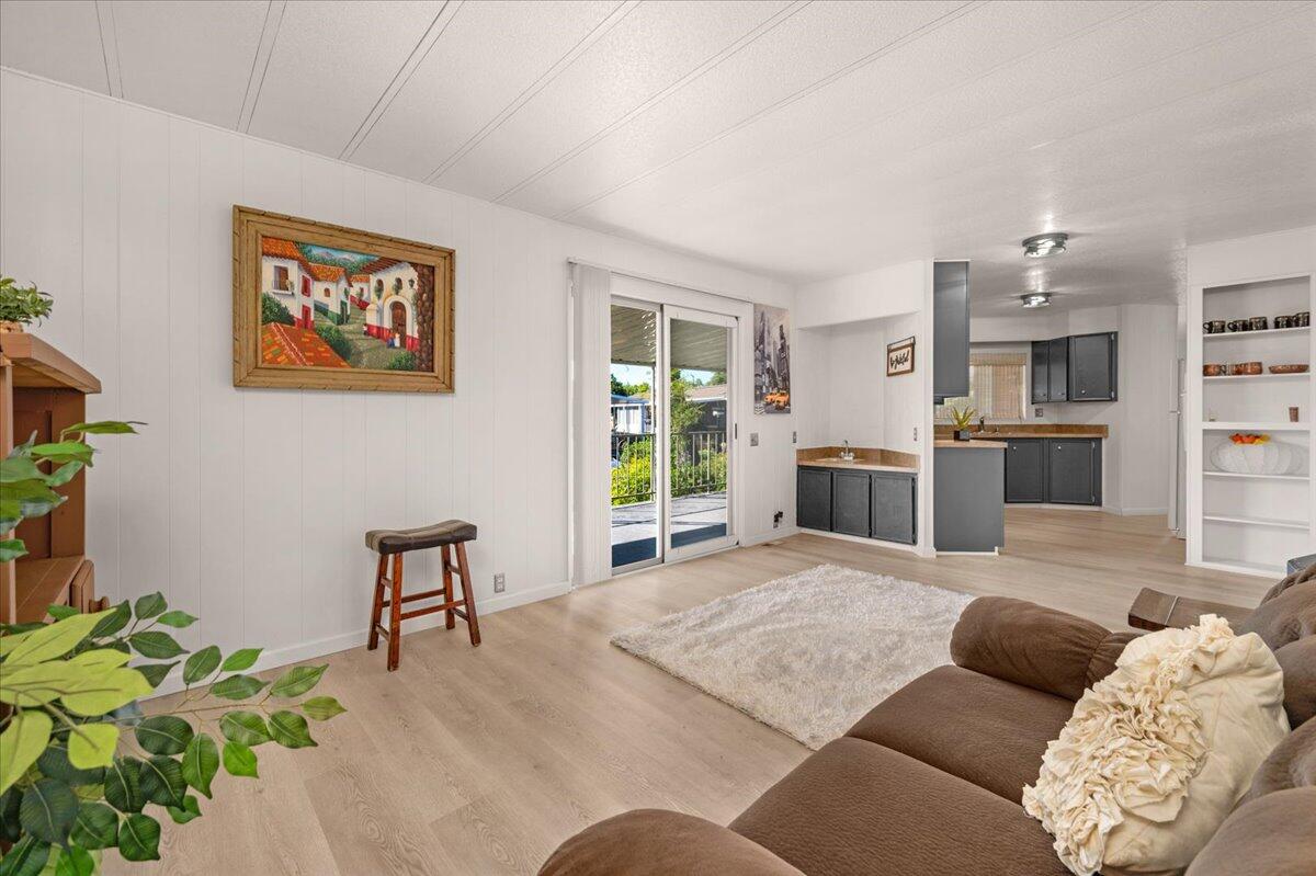 2706 W Ashlan Ave #323, Fresno, CA 93705