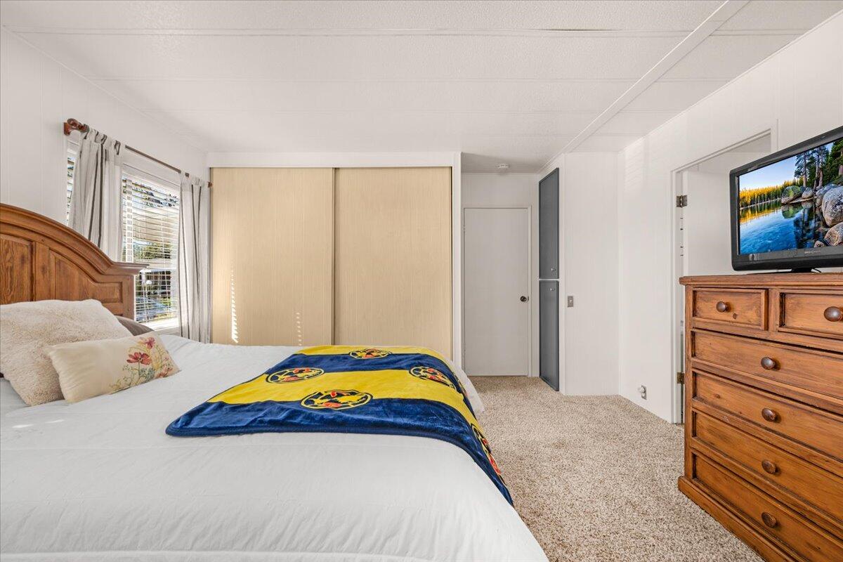 2706 W Ashlan Ave #323, Fresno, CA 93705