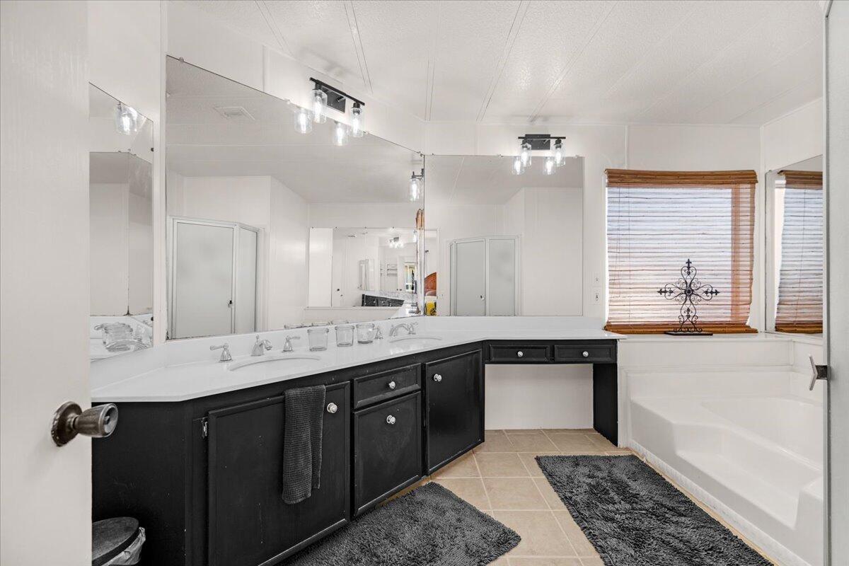 2706 W Ashlan Ave #323, Fresno, CA 93705