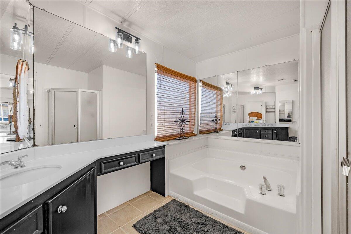 2706 W Ashlan Ave #323, Fresno, CA 93705