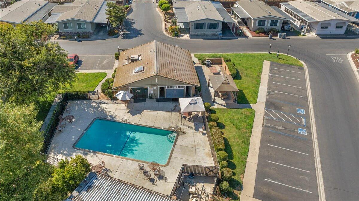 2706 W Ashlan Ave #323, Fresno, CA 93705