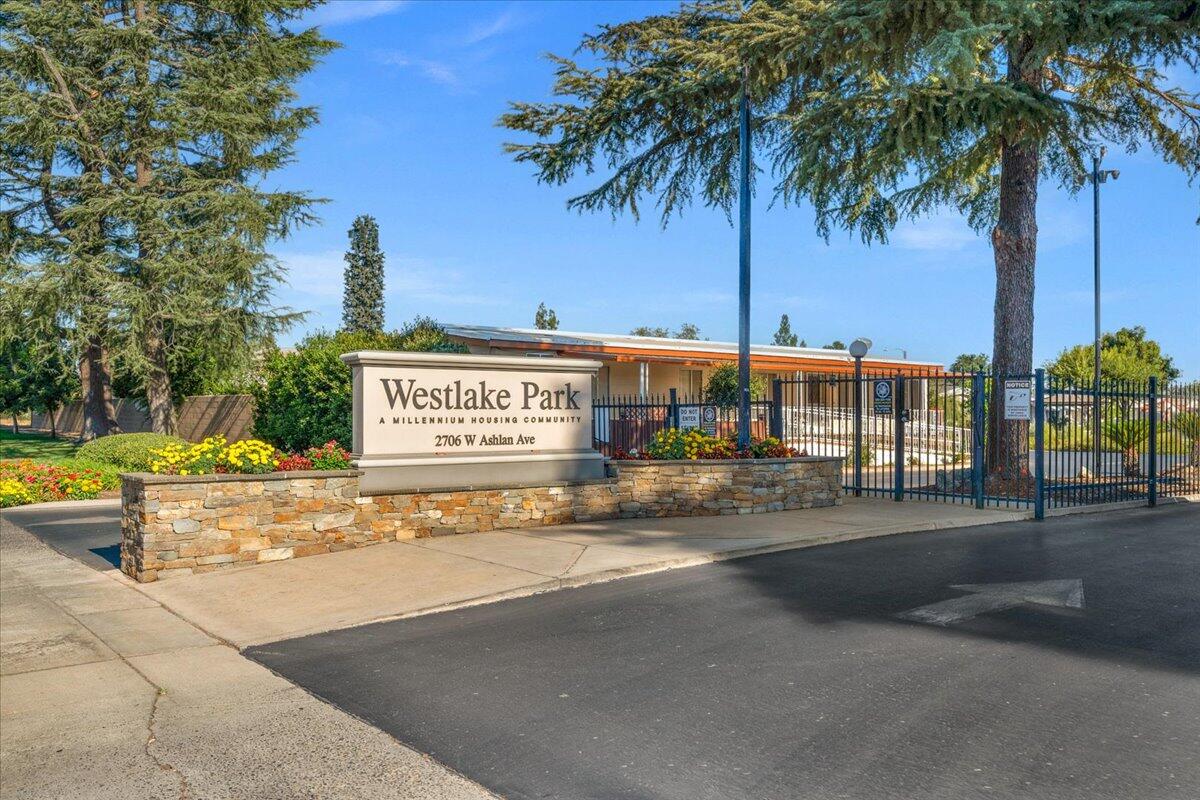 2706 W Ashlan Ave #323, Fresno, CA 93705