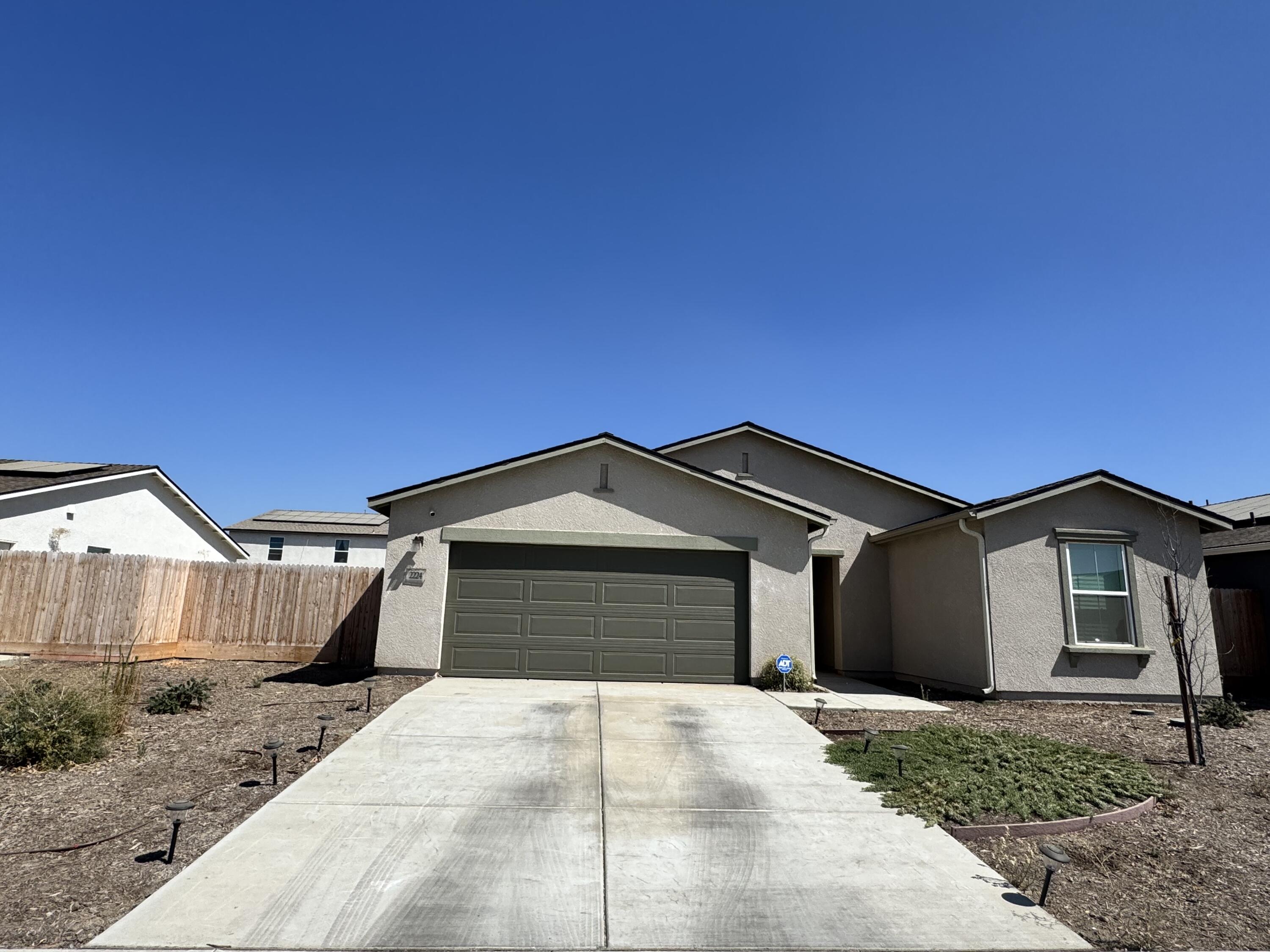 2224 Capistrano Ave, Tulare, CA 93274