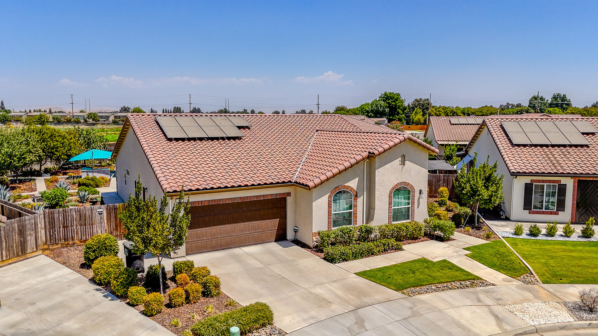 804 S Simon St, Visalia, CA 93292