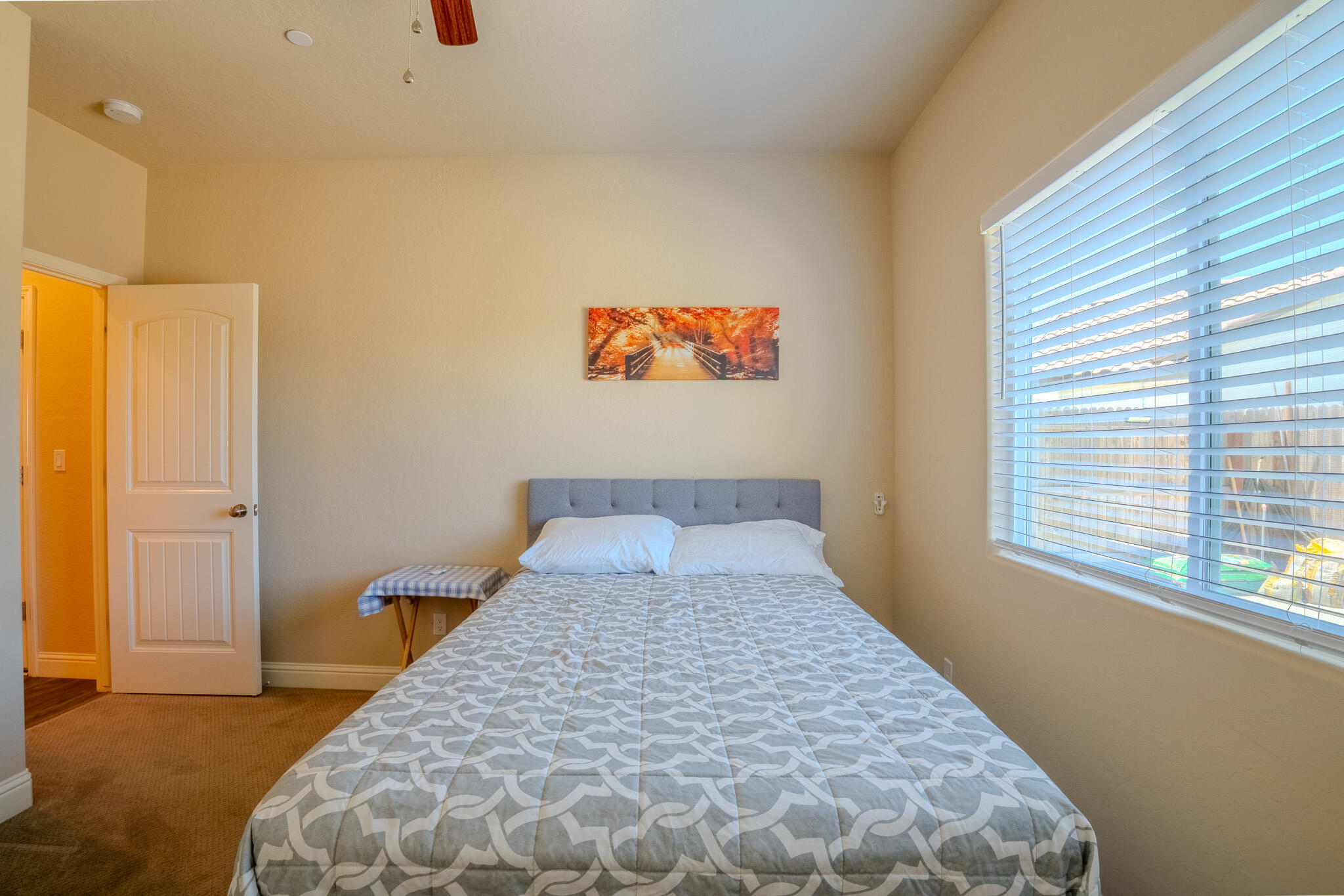 804 S Simon St, Visalia, CA 93292