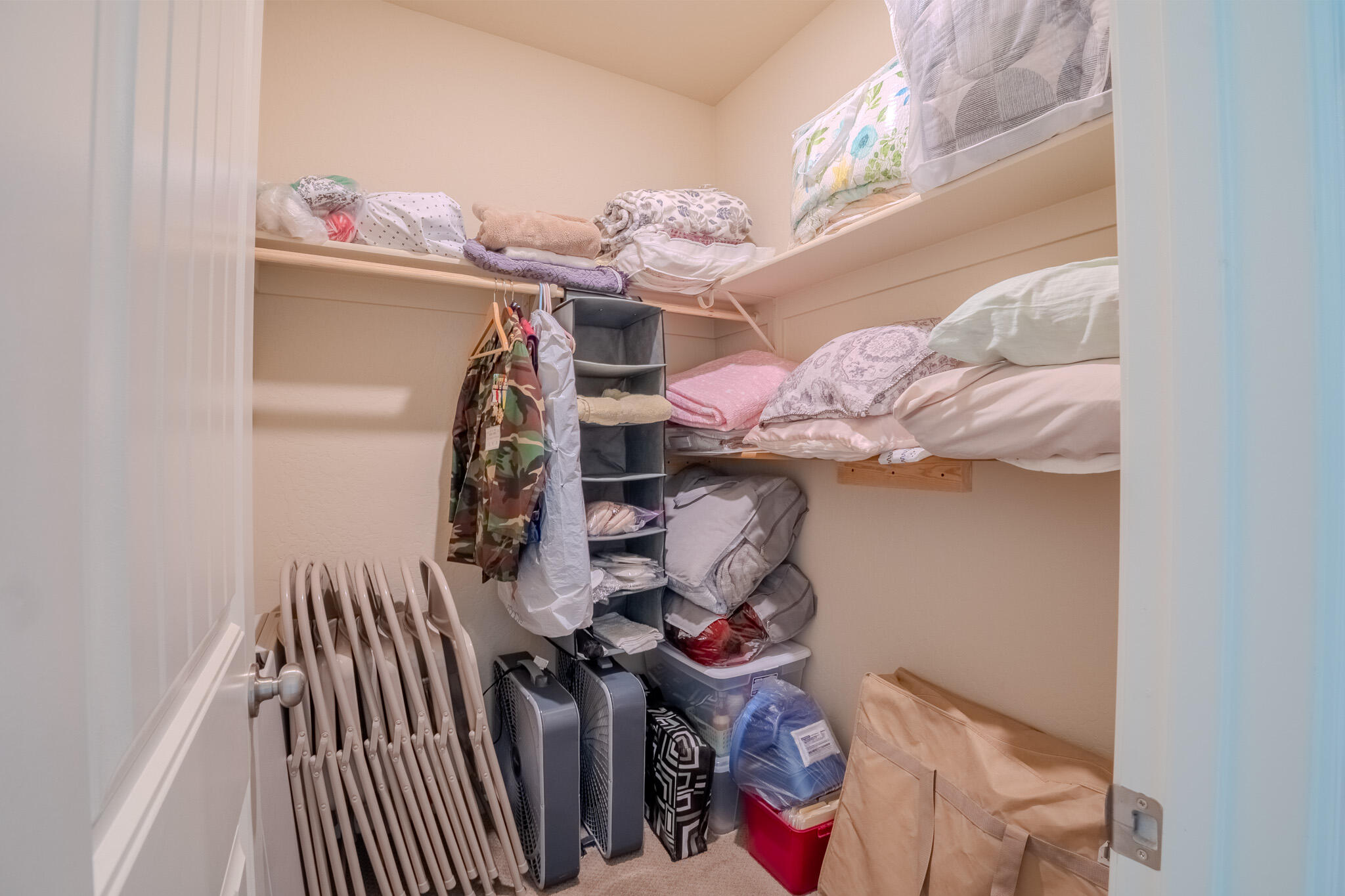 804 S Simon St, Visalia, CA 93292