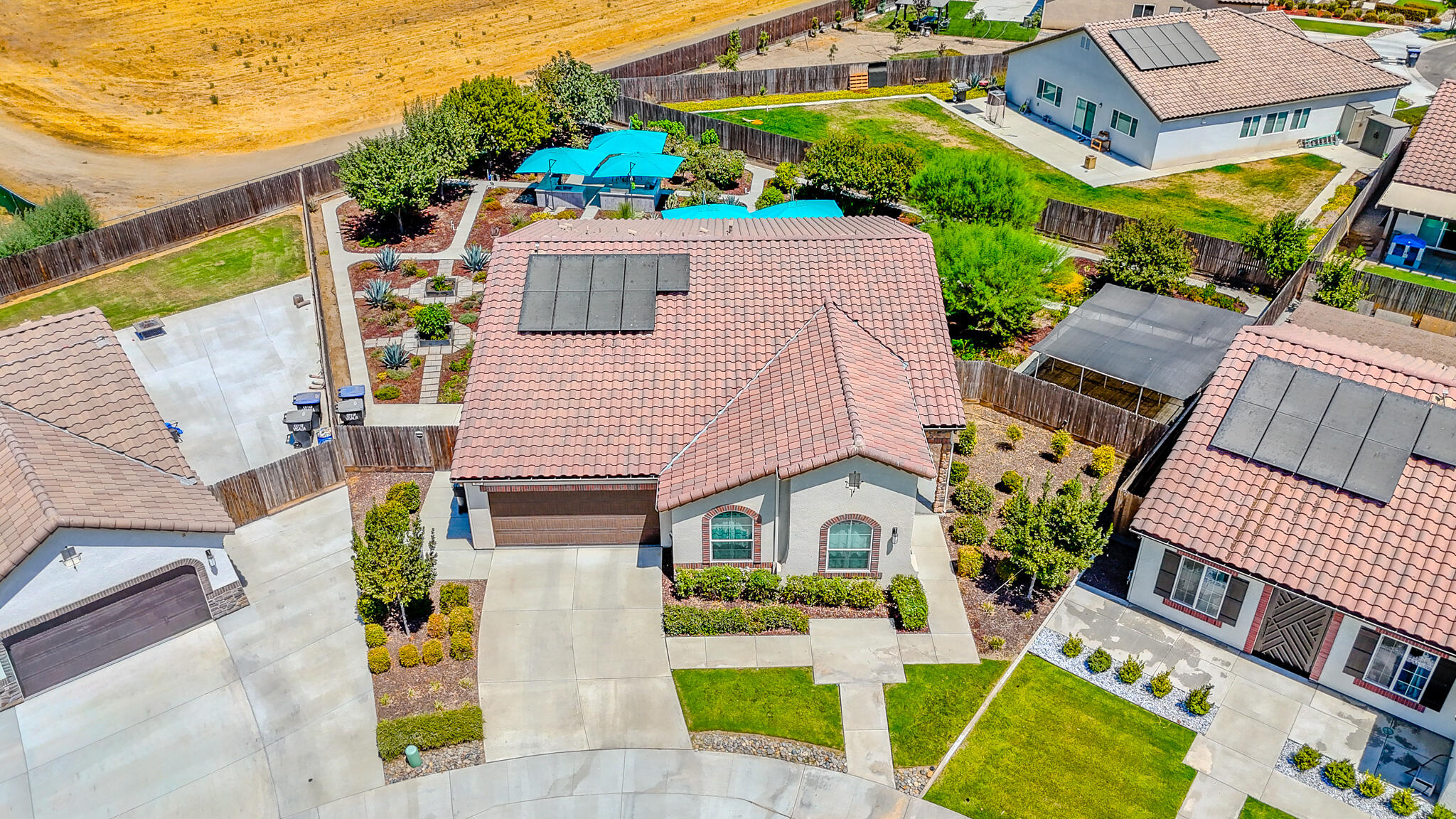 804 S Simon St, Visalia, CA 93292