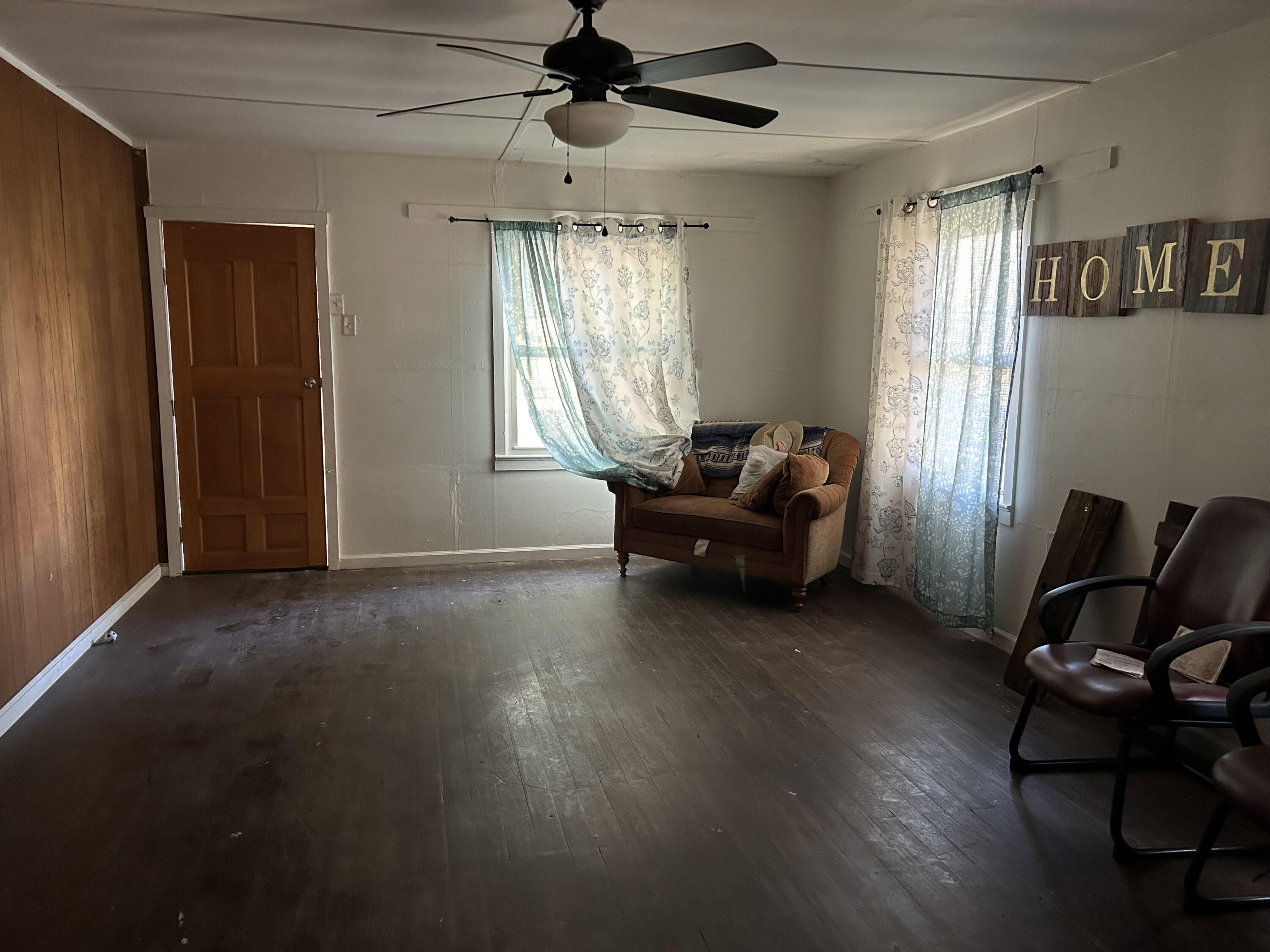 21935 Rd 252, Lindsay, CA 93247