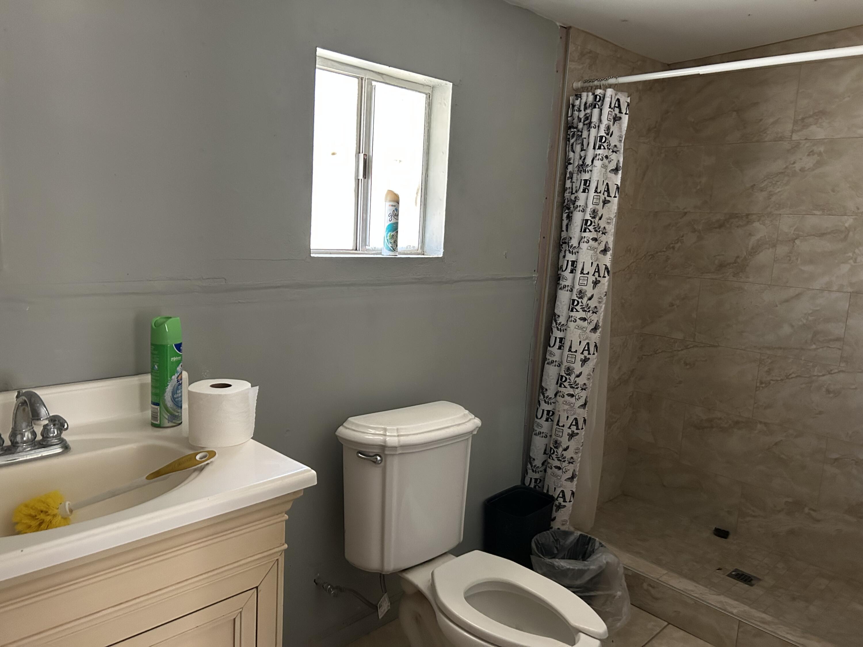 21935 Rd 252, Lindsay, CA 93247