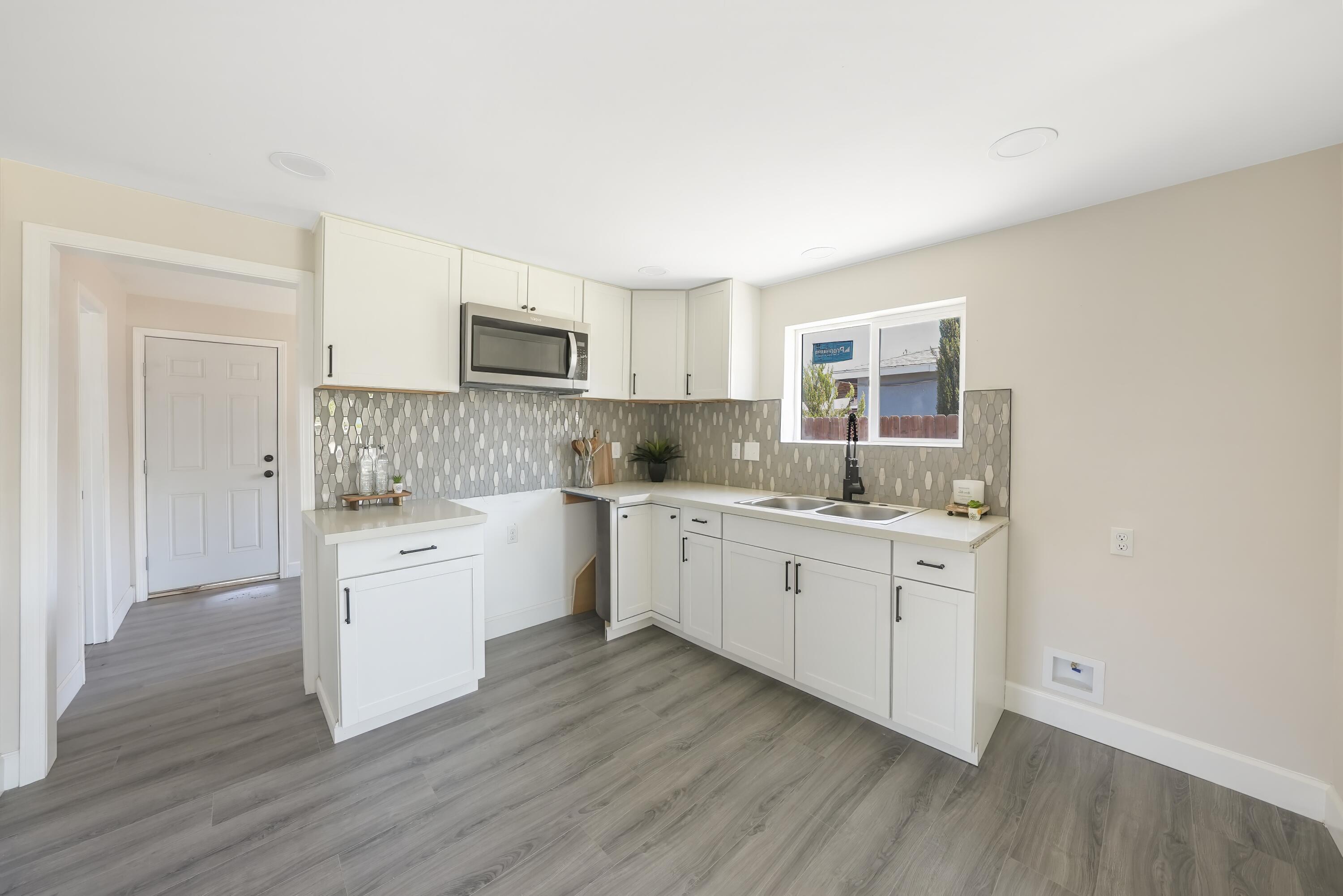 20352 4th St, Stratford, CA 93266