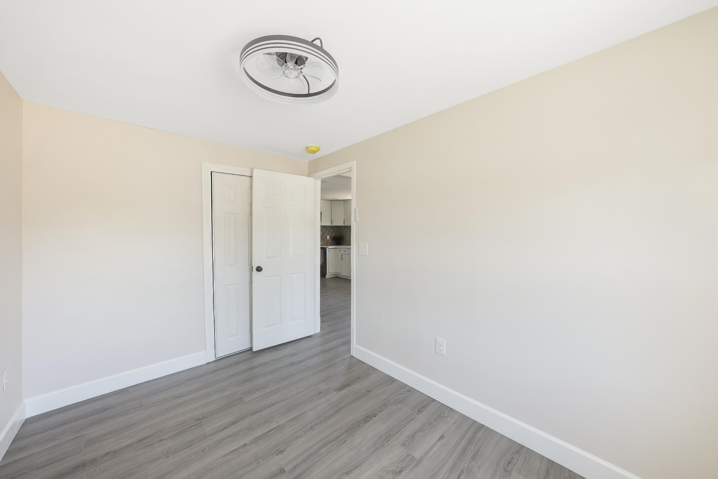 20352 4th St, Stratford, CA 93266