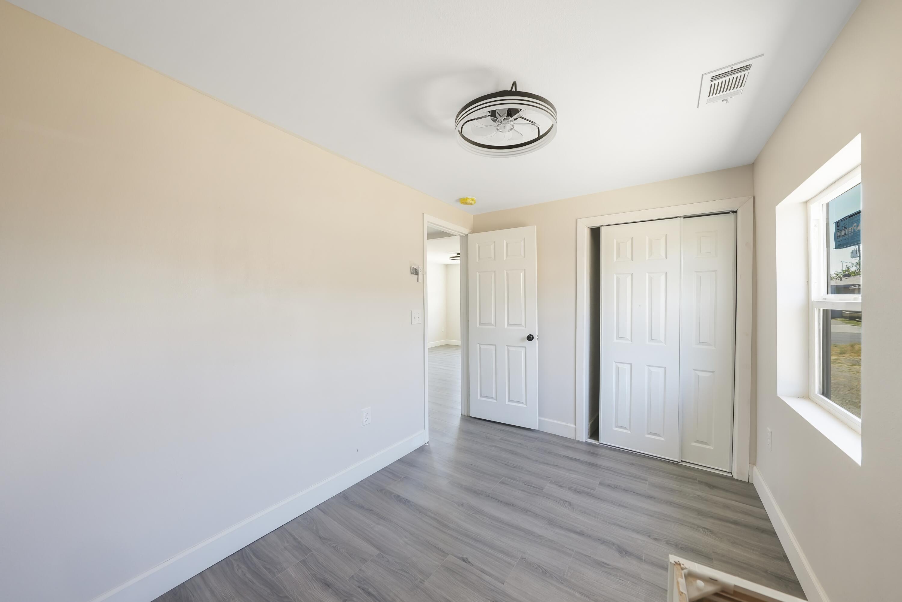 20352 4th St, Stratford, CA 93266