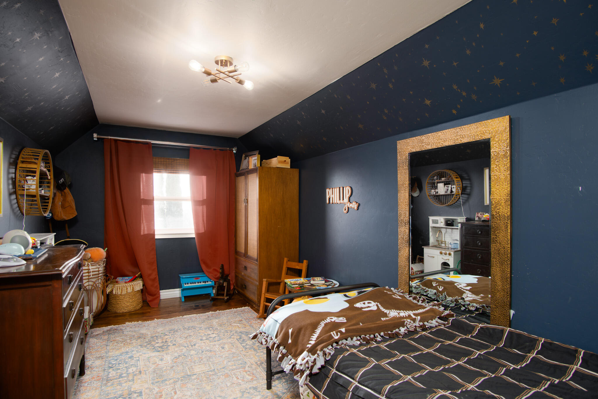 958 E Morton Hill Ave, Porterville, CA 93257