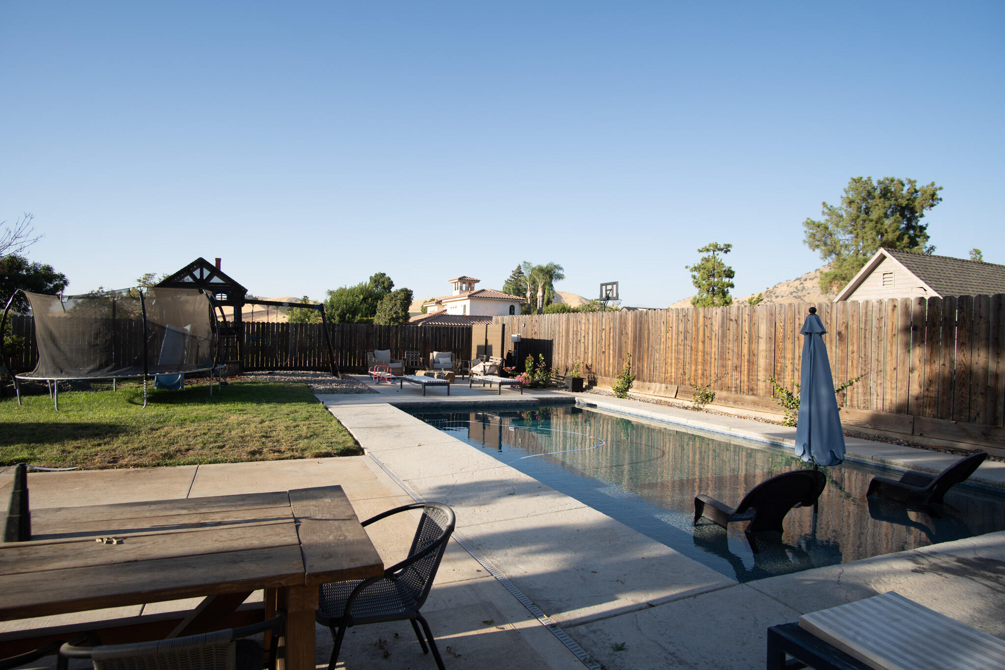 958 E Morton Hill Ave, Porterville, CA 93257