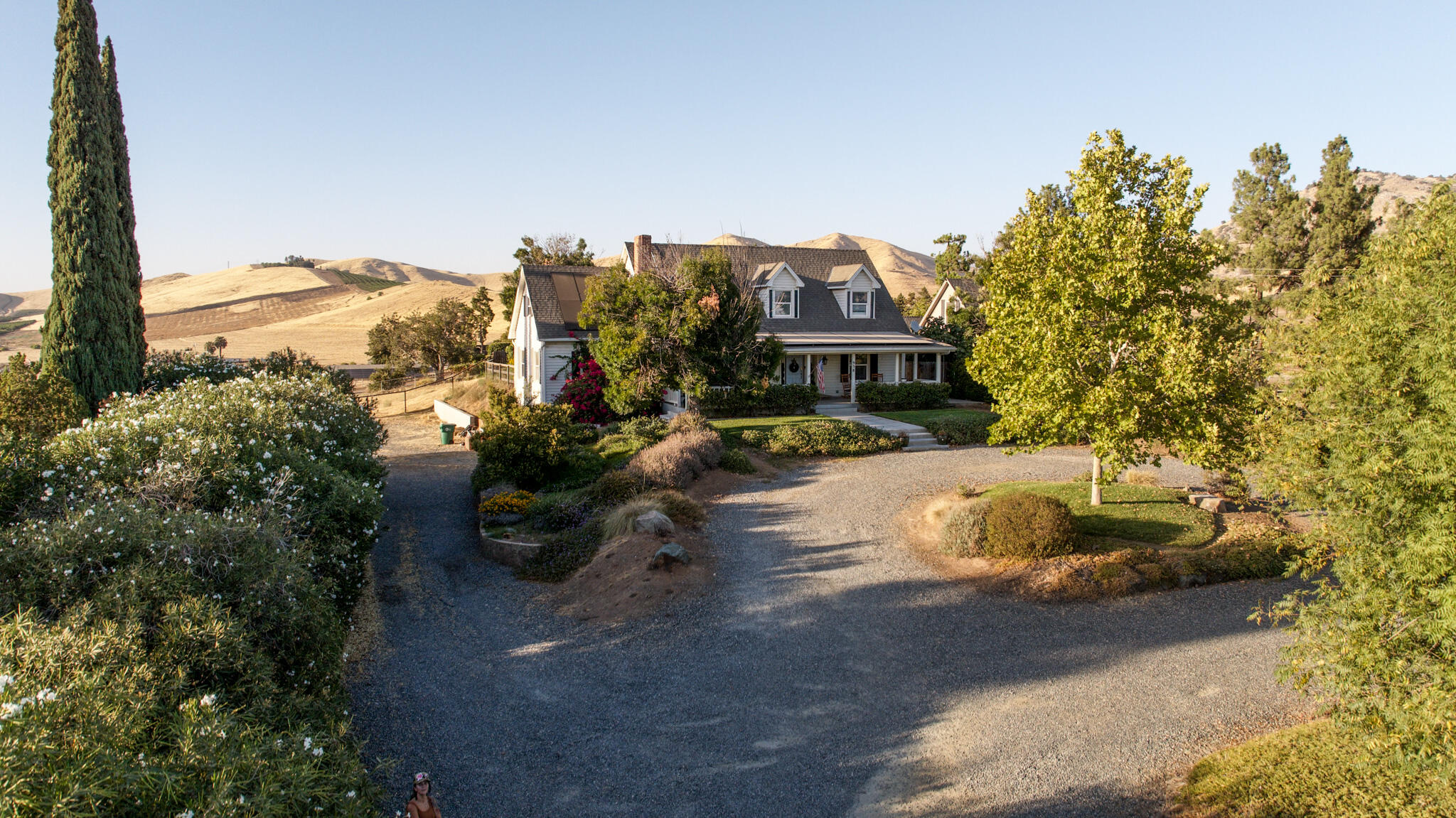 958 E Morton Hill Ave, Porterville, CA 93257