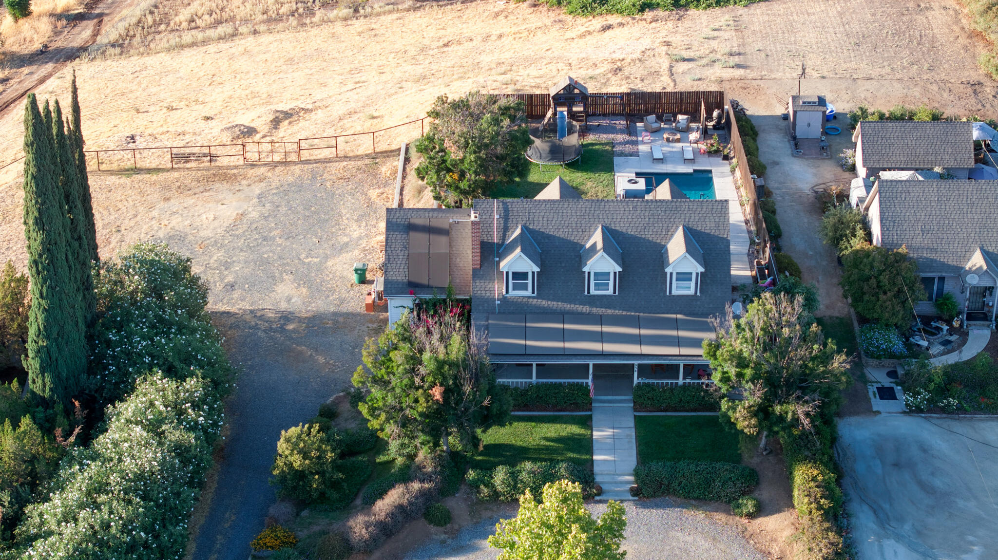 958 E Morton Hill Ave, Porterville, CA 93257