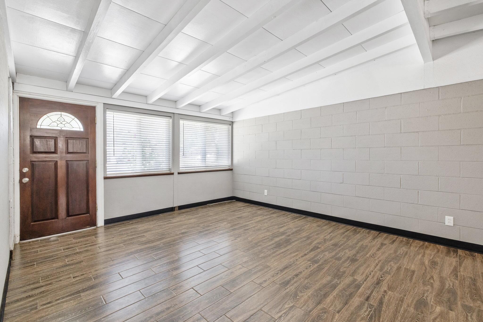 316 Peach Dr, Exeter, CA 93221