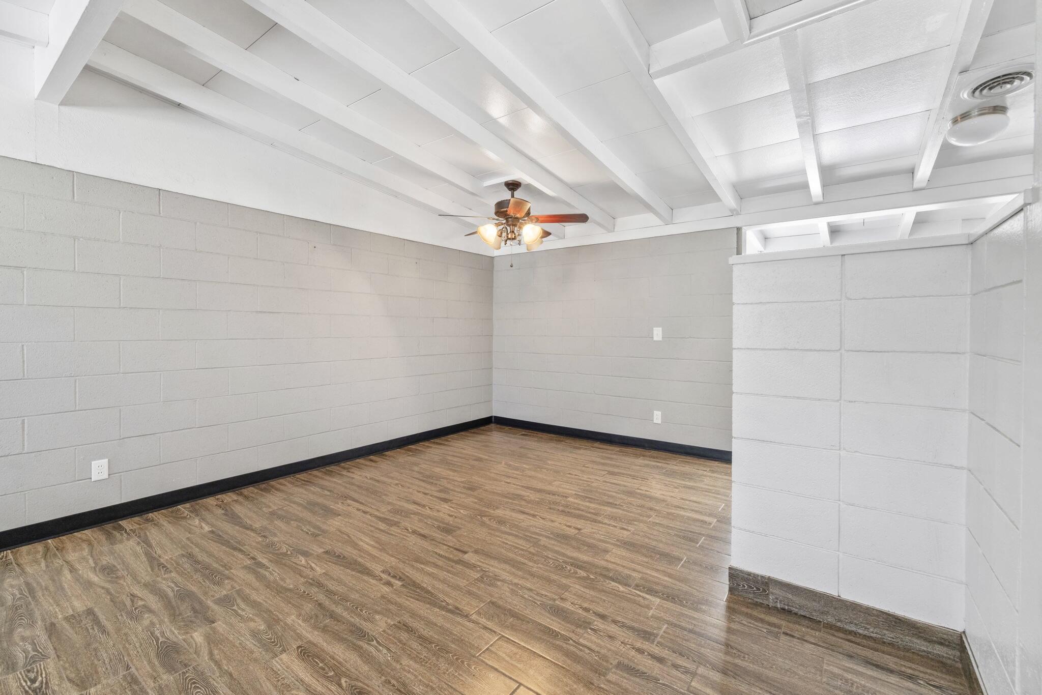 316 Peach Dr, Exeter, CA 93221