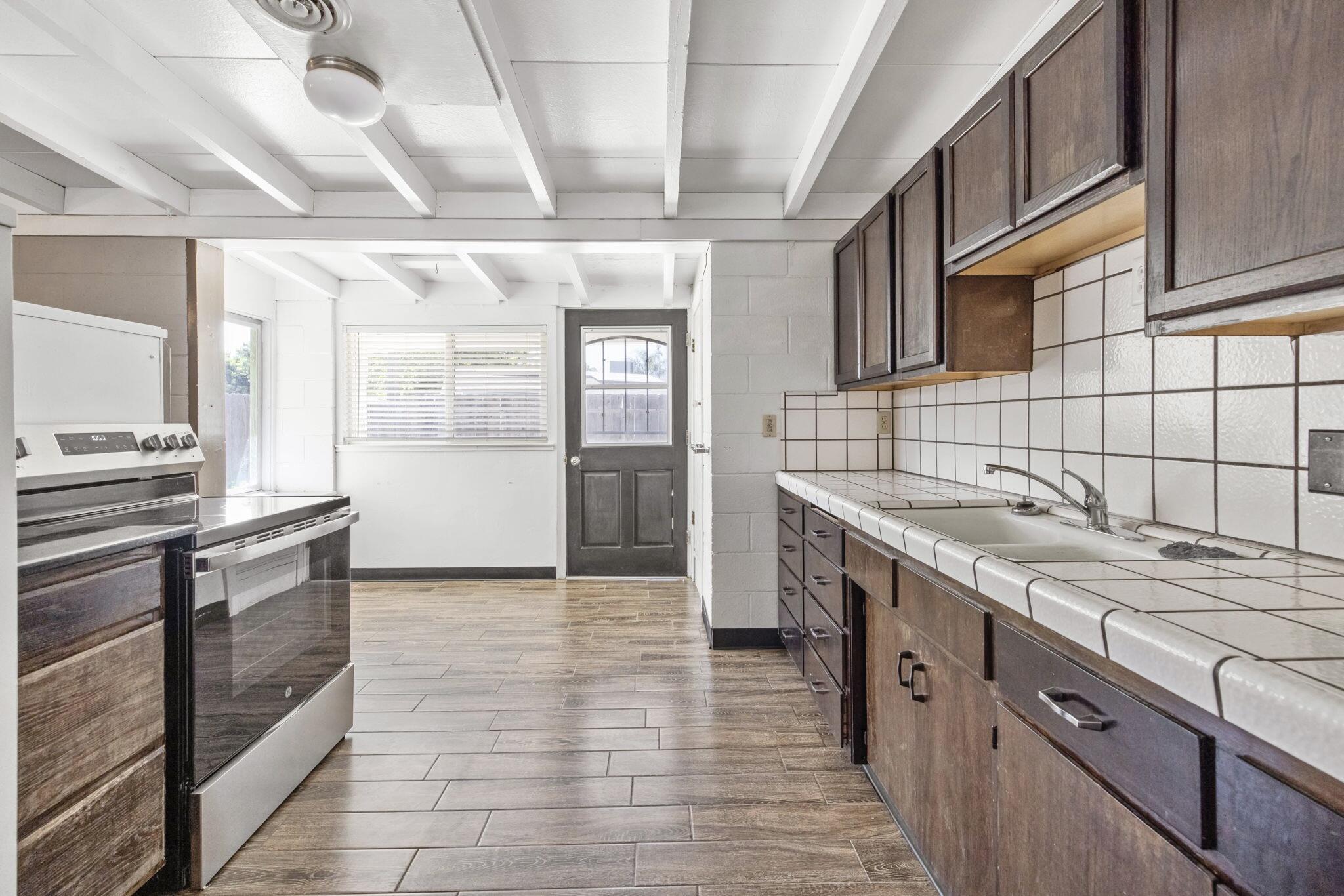 316 Peach Dr, Exeter, CA 93221