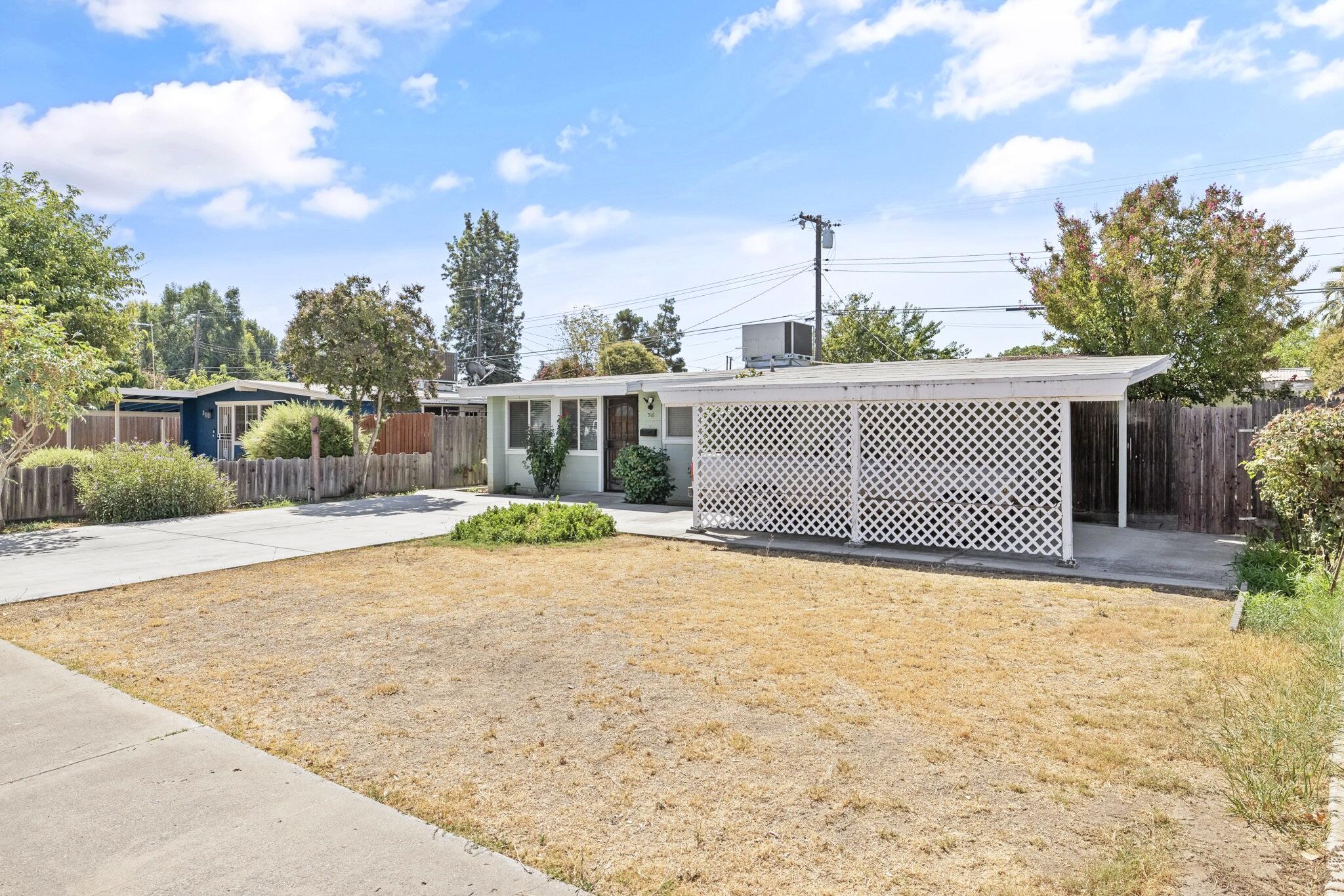 316 Peach Dr, Exeter, CA 93221