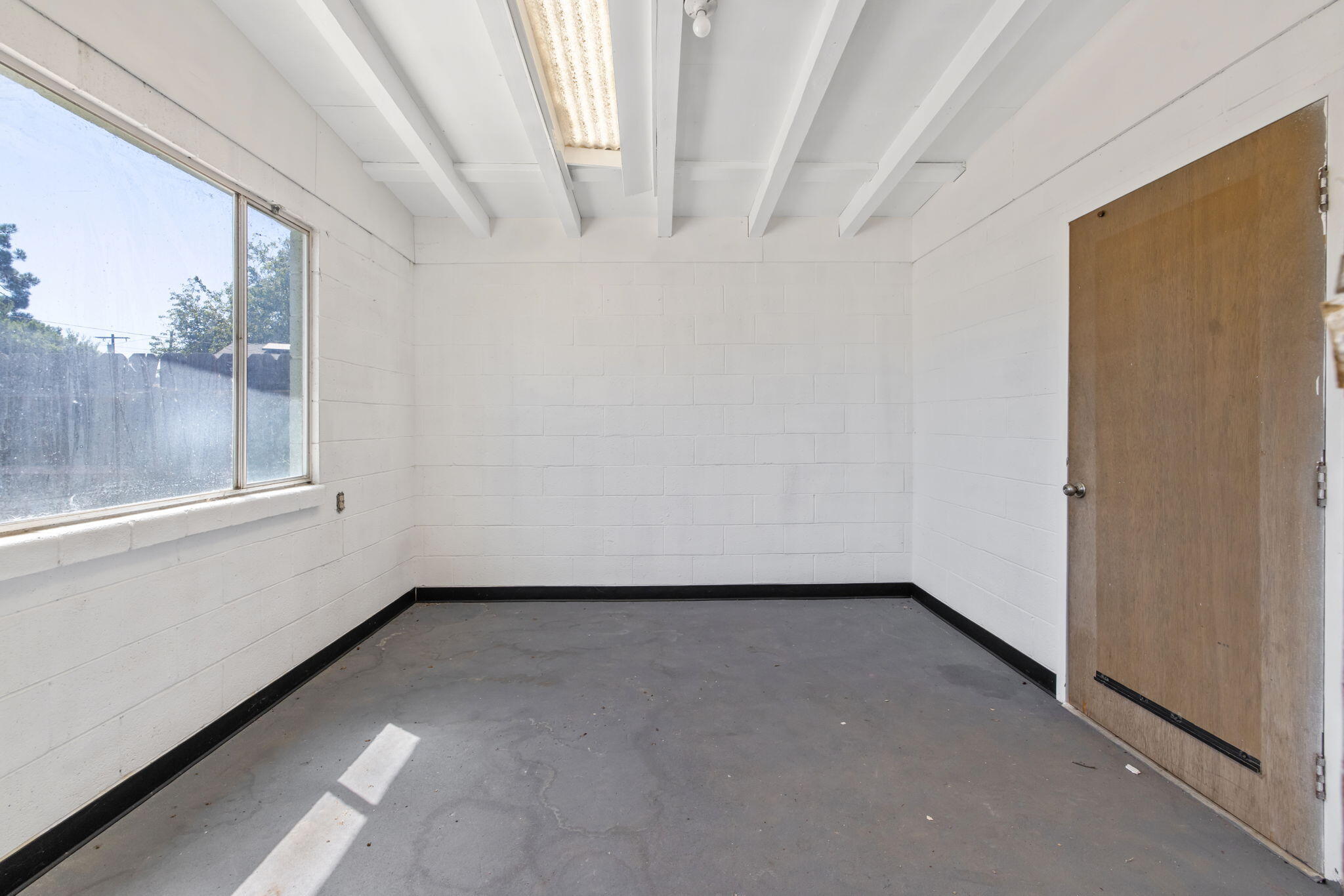 316 Peach Dr, Exeter, CA 93221