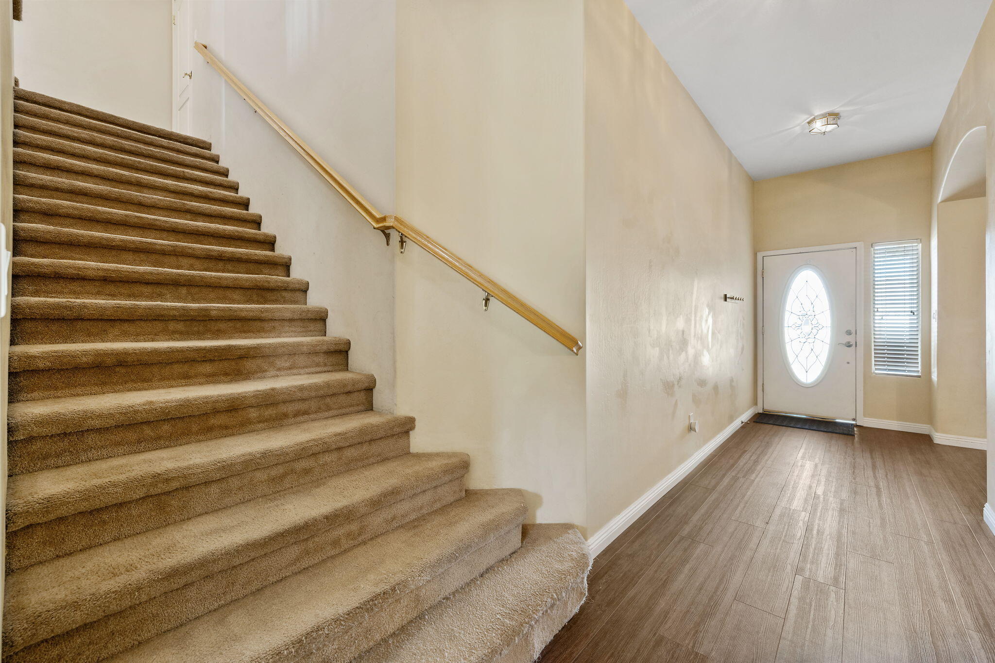 1118 Bluestone River Way, Bakersfield, CA 93311