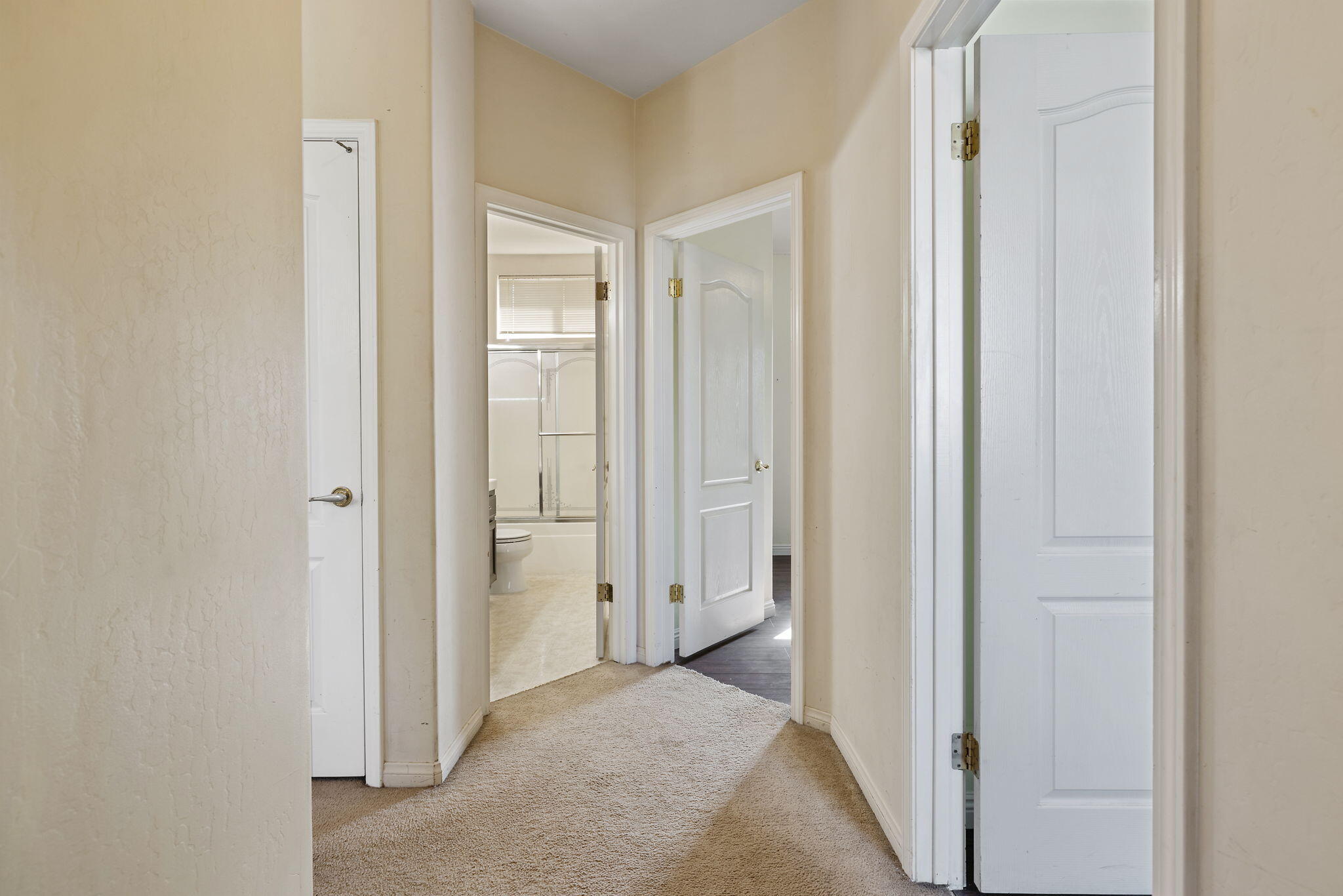 1118 Bluestone River Way, Bakersfield, CA 93311