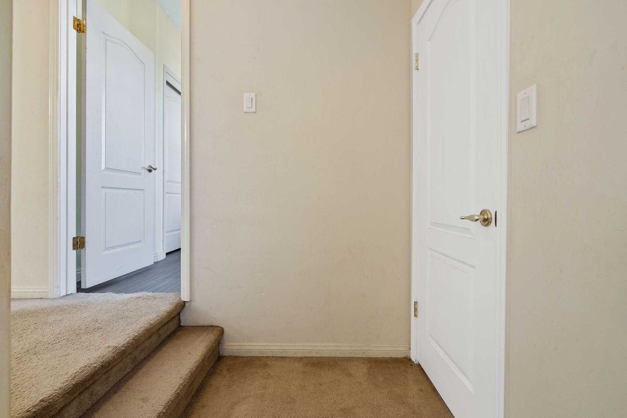 1118 Bluestone River Way, Bakersfield, CA 93311