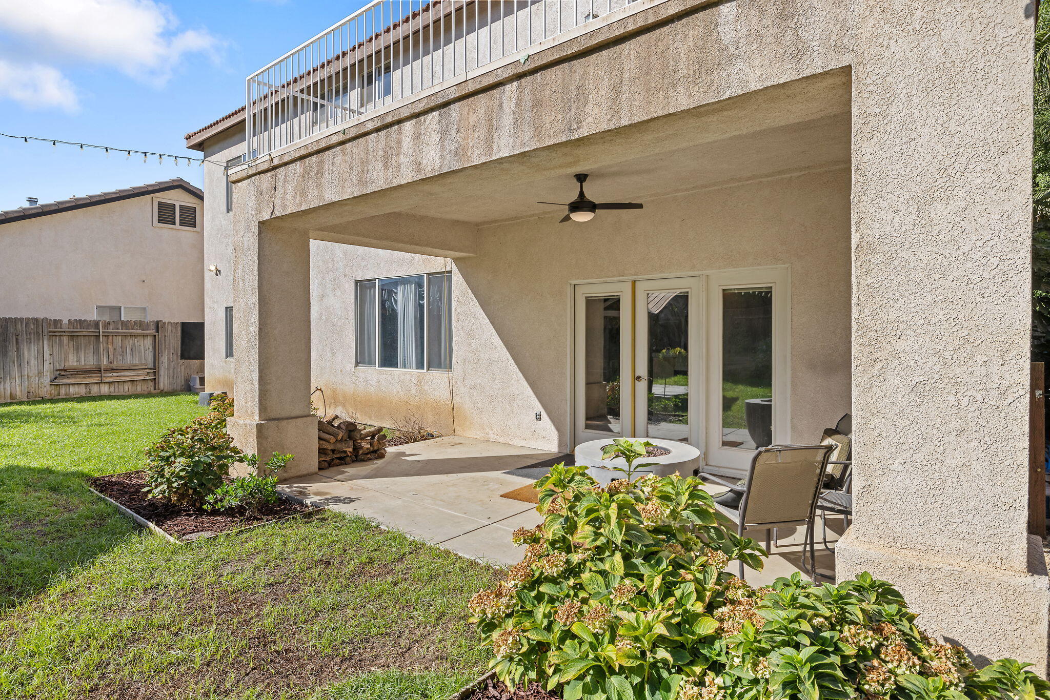 1118 Bluestone River Way, Bakersfield, CA 93311