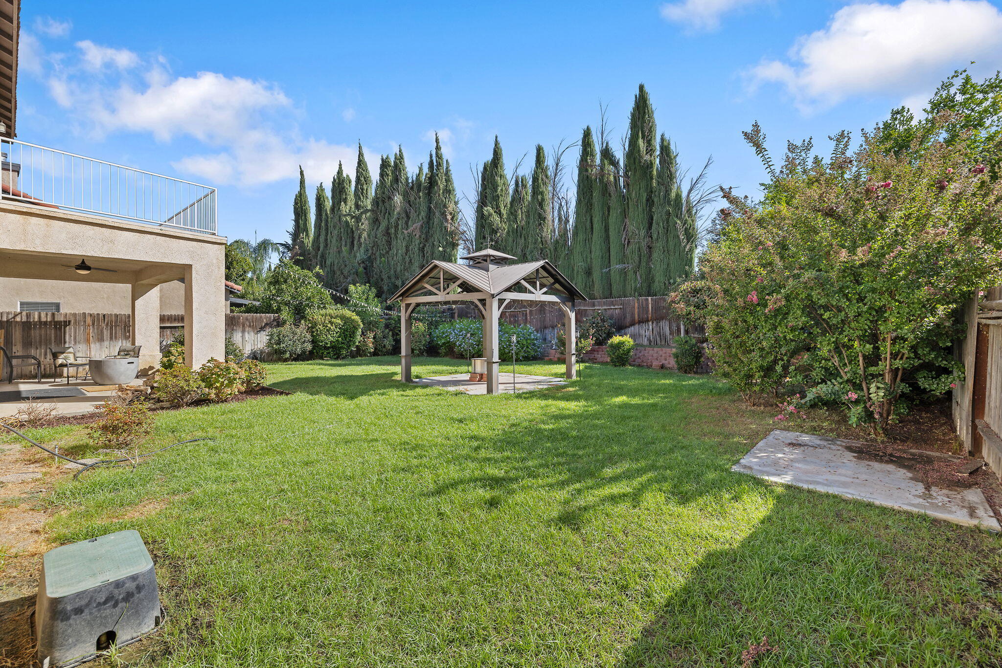 1118 Bluestone River Way, Bakersfield, CA 93311