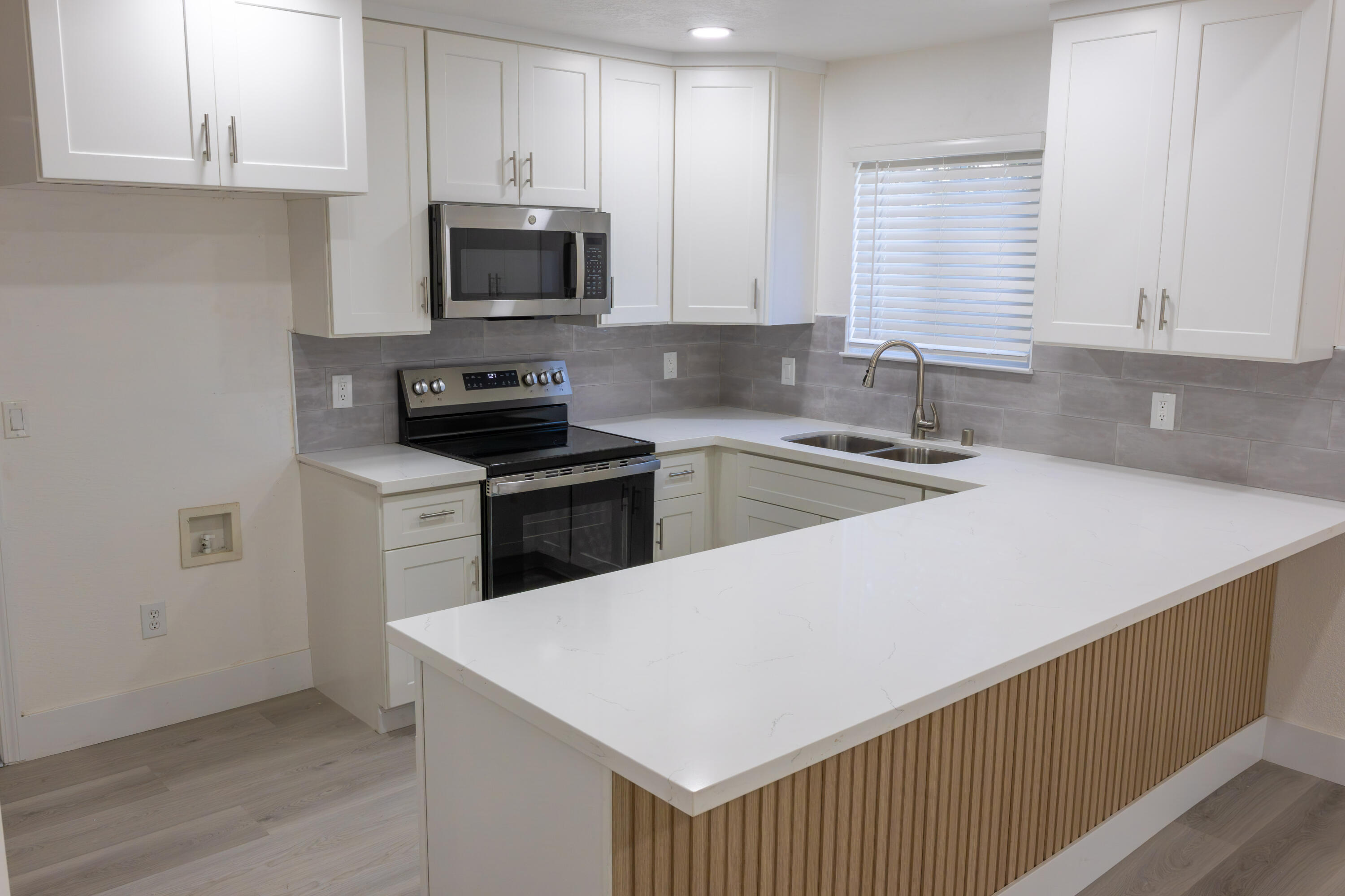 924 S Jennie St, Visalia, CA 93277