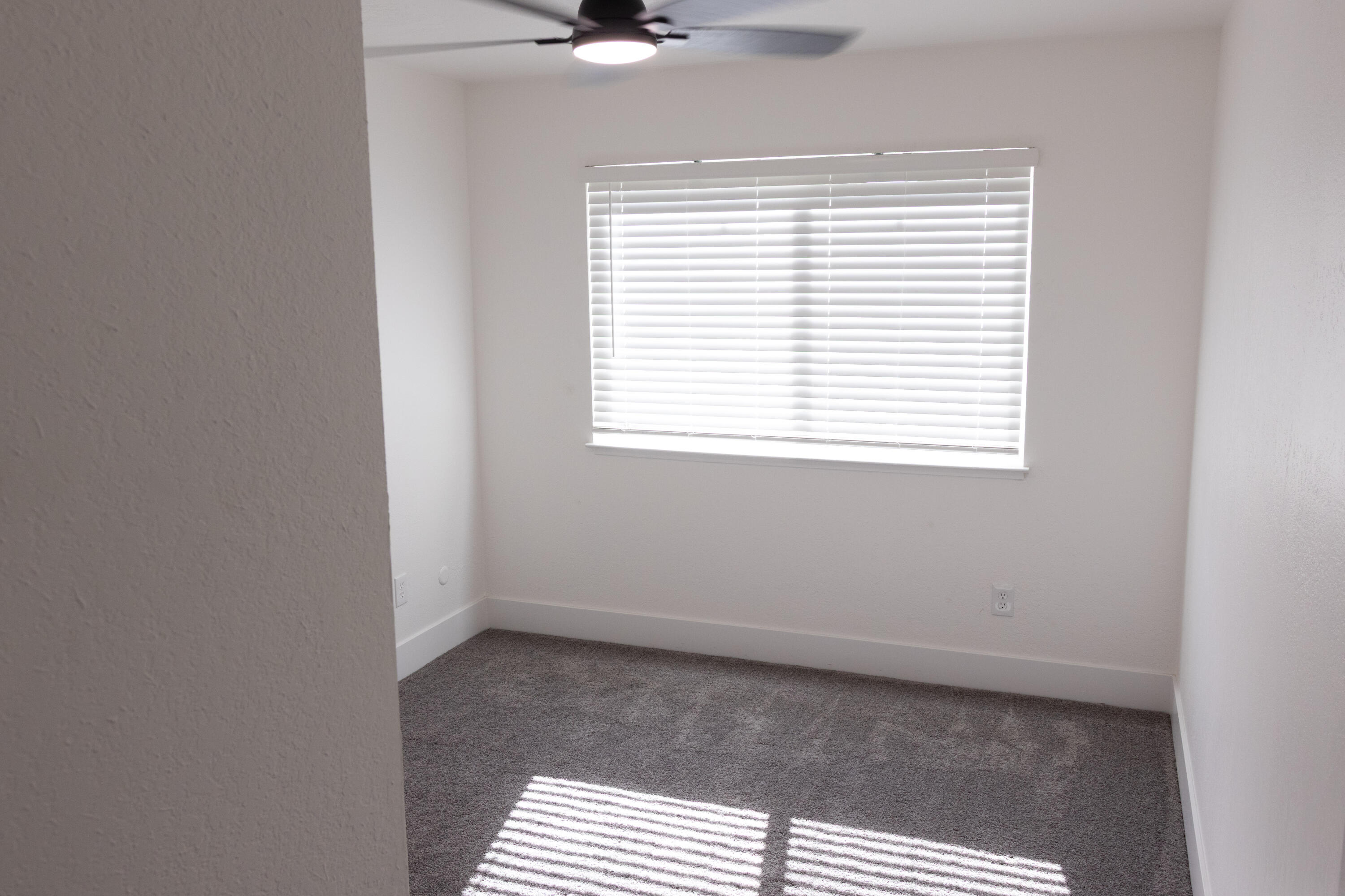 924 S Jennie St, Visalia, CA 93277