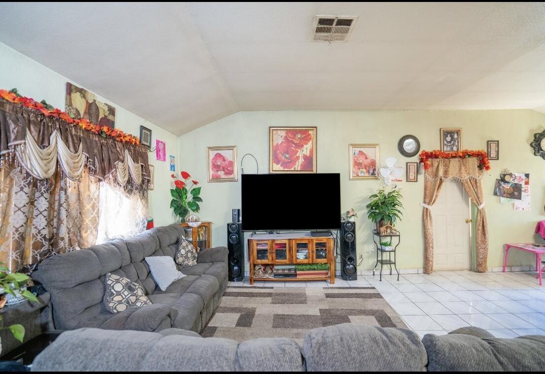 23478 Ave 96, Terra Bella, CA 93270