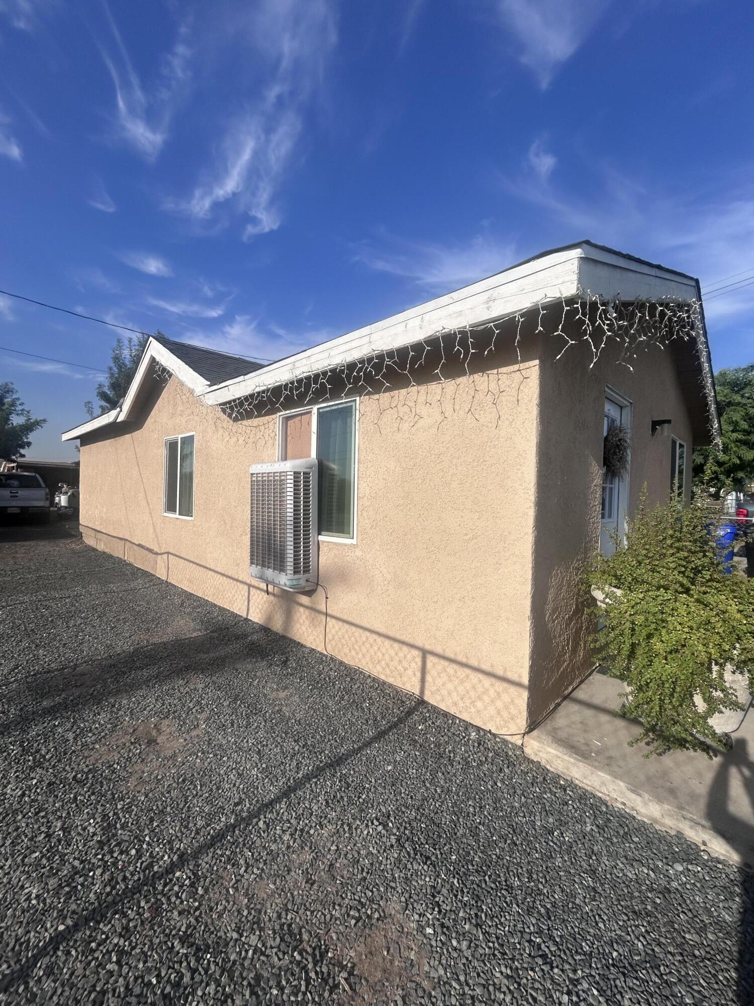 1362 W Northgrand Ave, Porterville, CA 93257