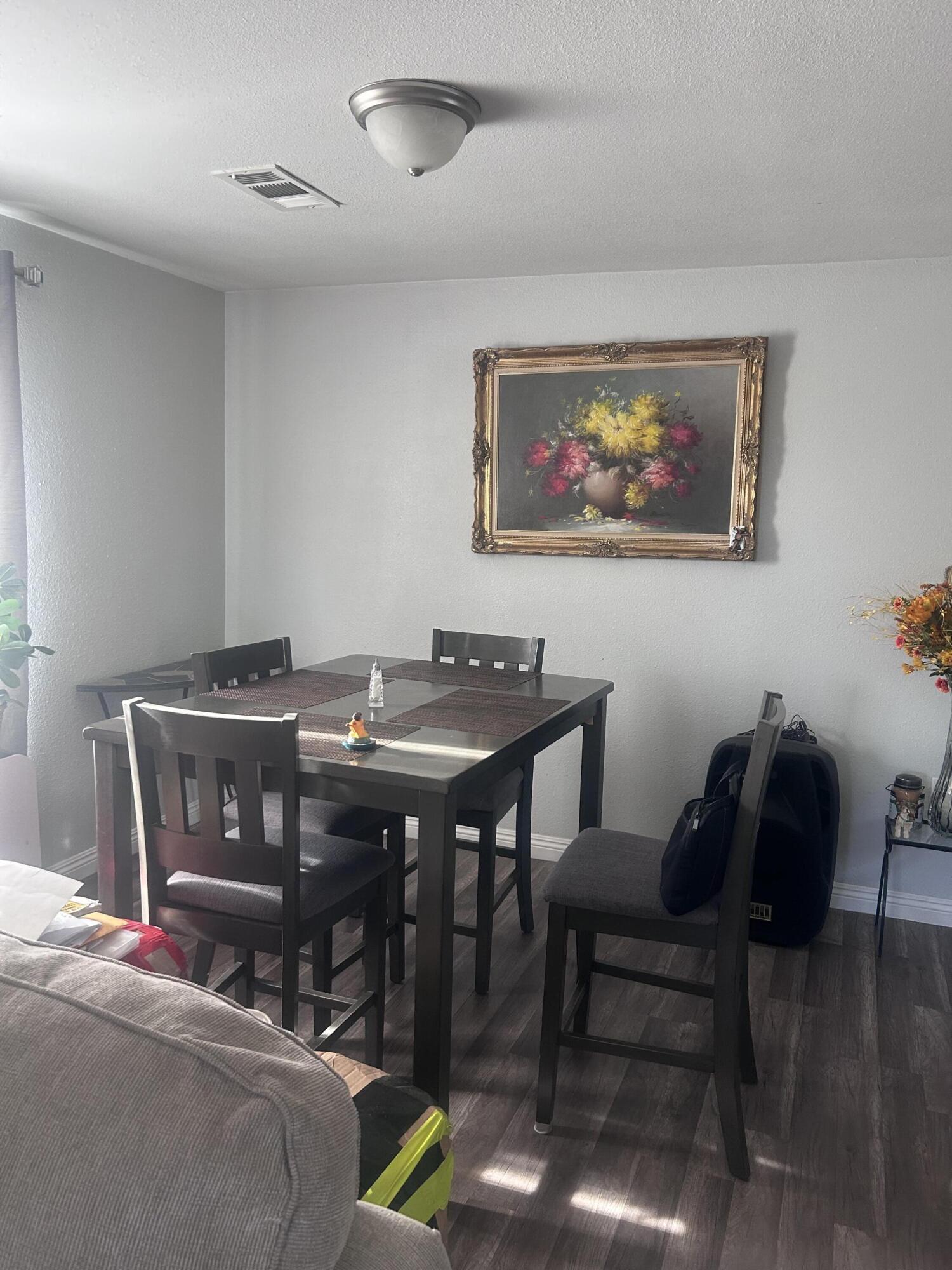 1362 W Northgrand Ave, Porterville, CA 93257