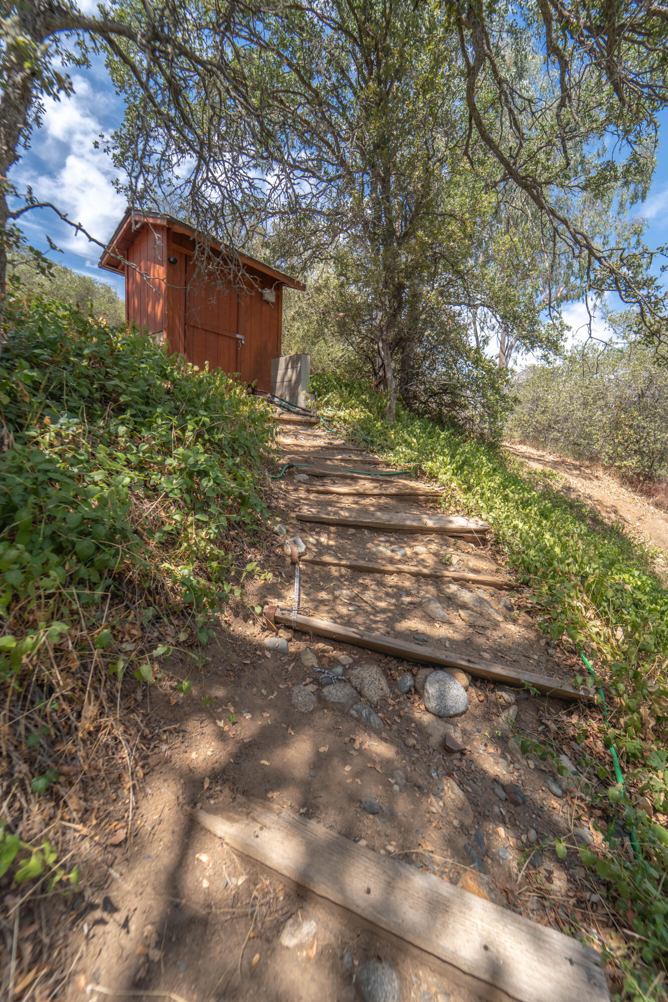 44452 Dinely Dr Dr, Three Rivers, CA 93271