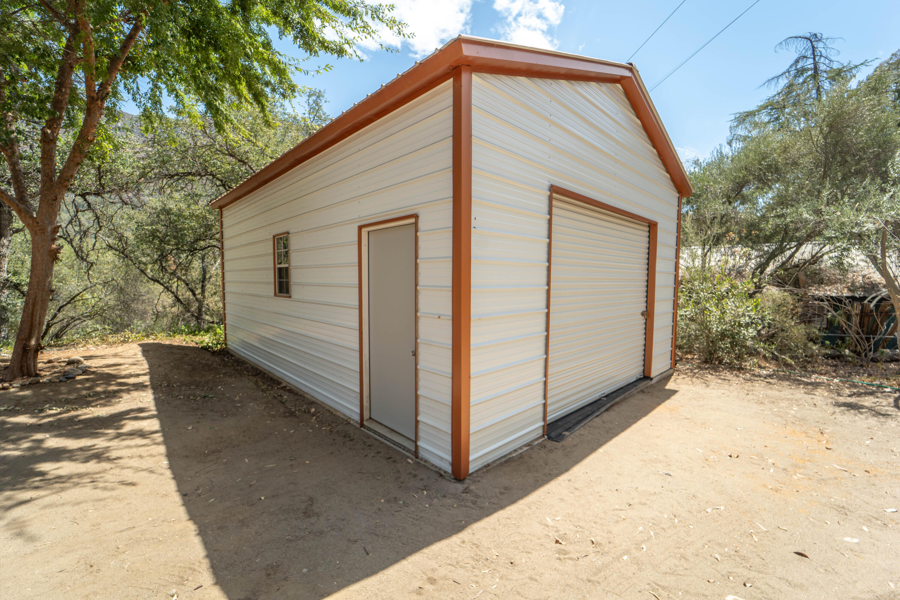 44452 Dinely Dr Dr, Three Rivers, CA 93271