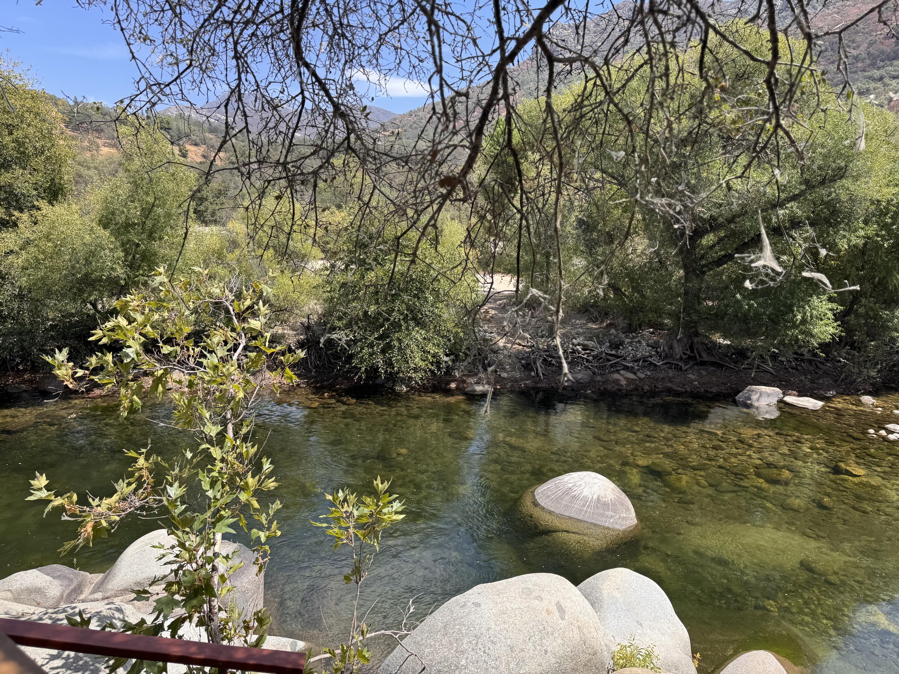 44452 Dinely Dr Dr, Three Rivers, CA 93271